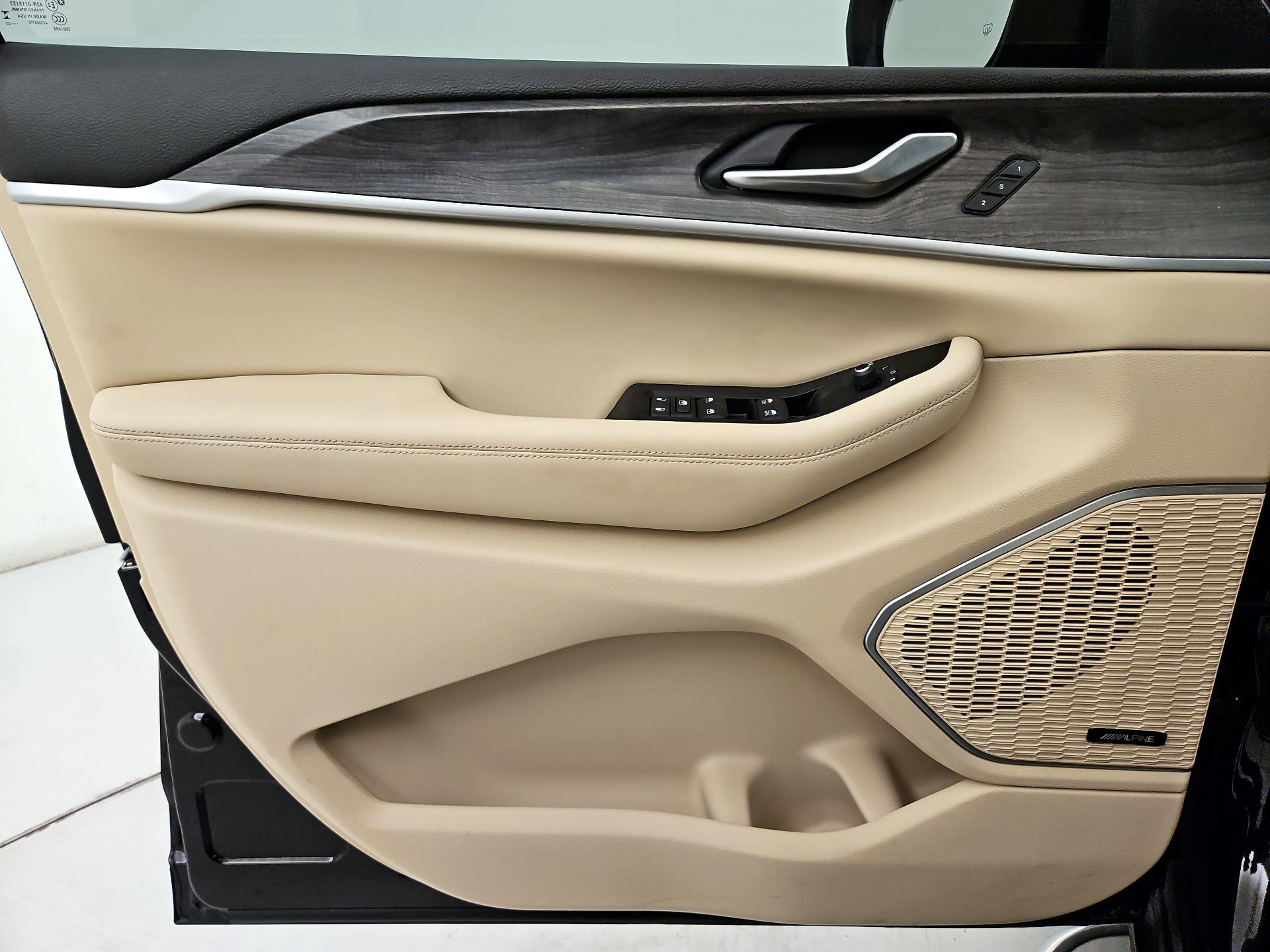 Thumbnail: 2023 Jeep Grand Cherokee L - 12