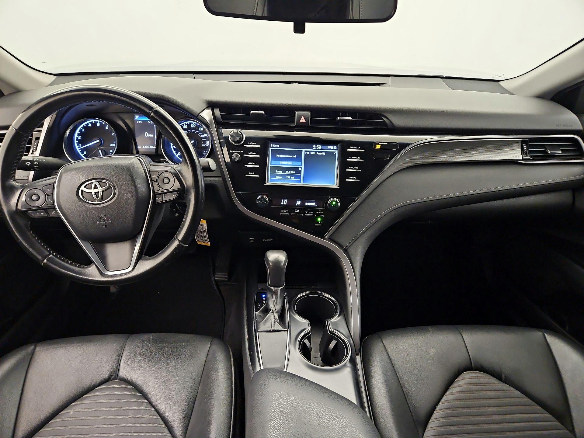 Thumbnail: 2019 Toyota Camry - 9
