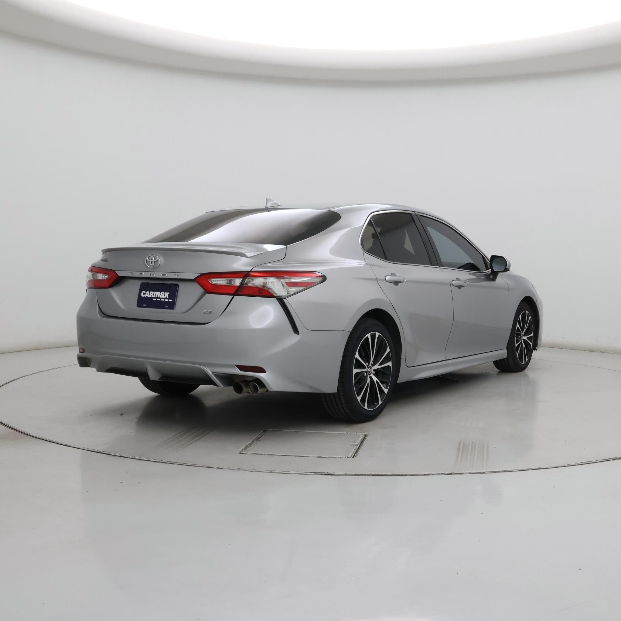 Thumbnail: 2019 Toyota Camry - 8