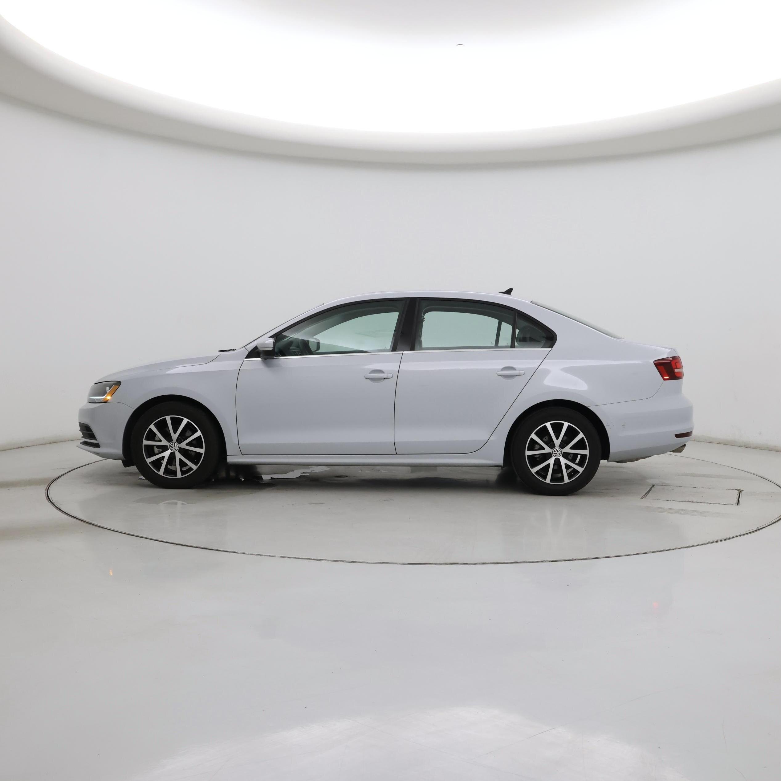Thumbnail: 2017 Volkswagen Jetta - 3
