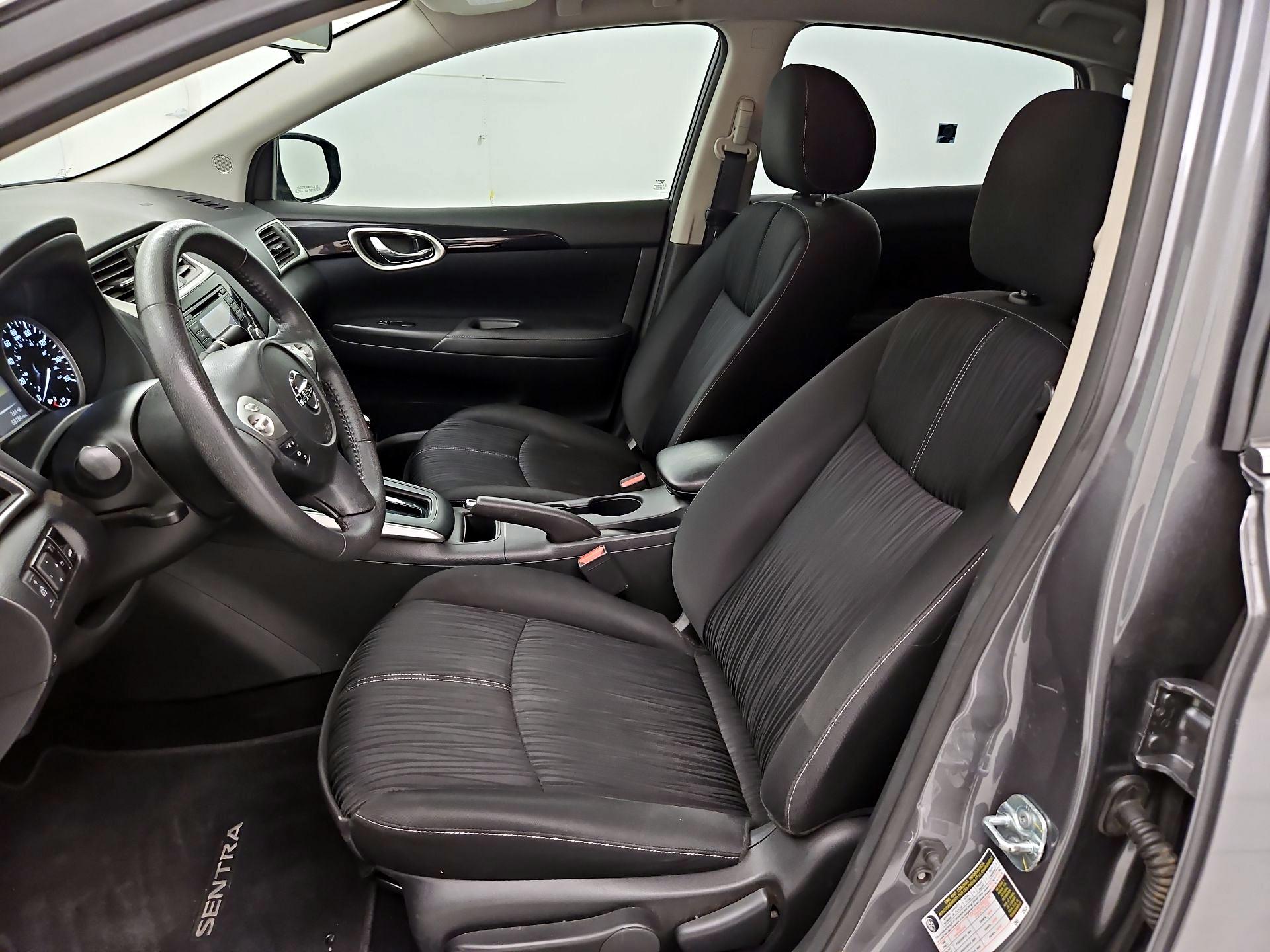 Thumbnail: 2017 Nissan Sentra - 11