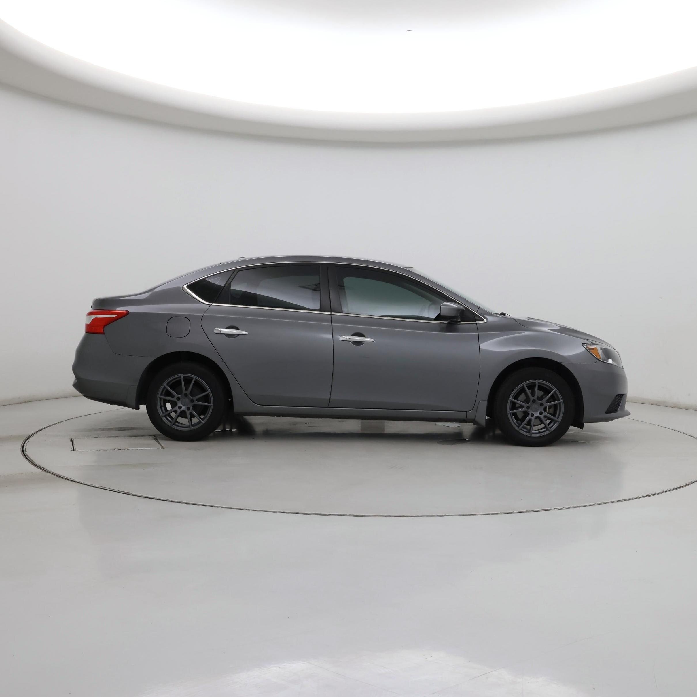 Thumbnail: 2017 Nissan Sentra - 7