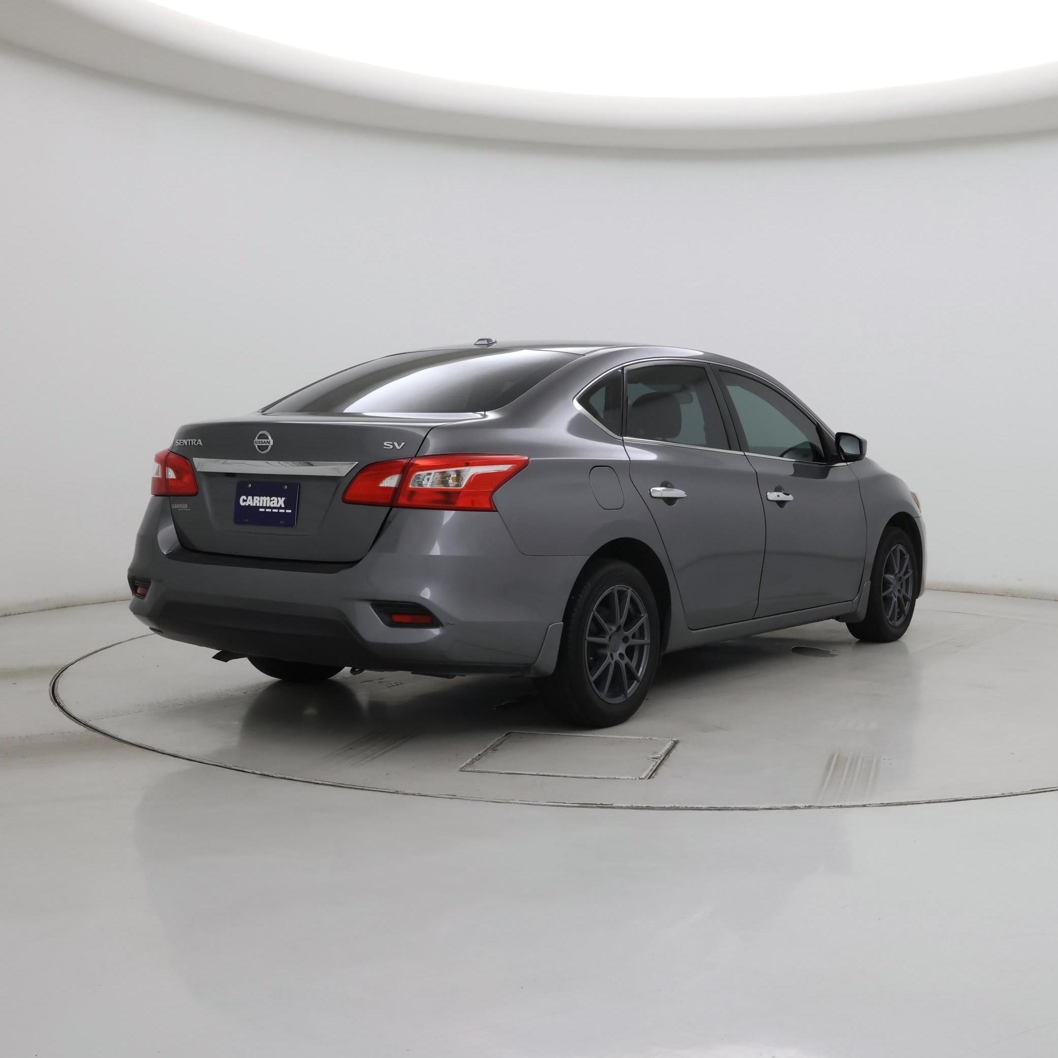 Thumbnail: 2017 Nissan Sentra - 8