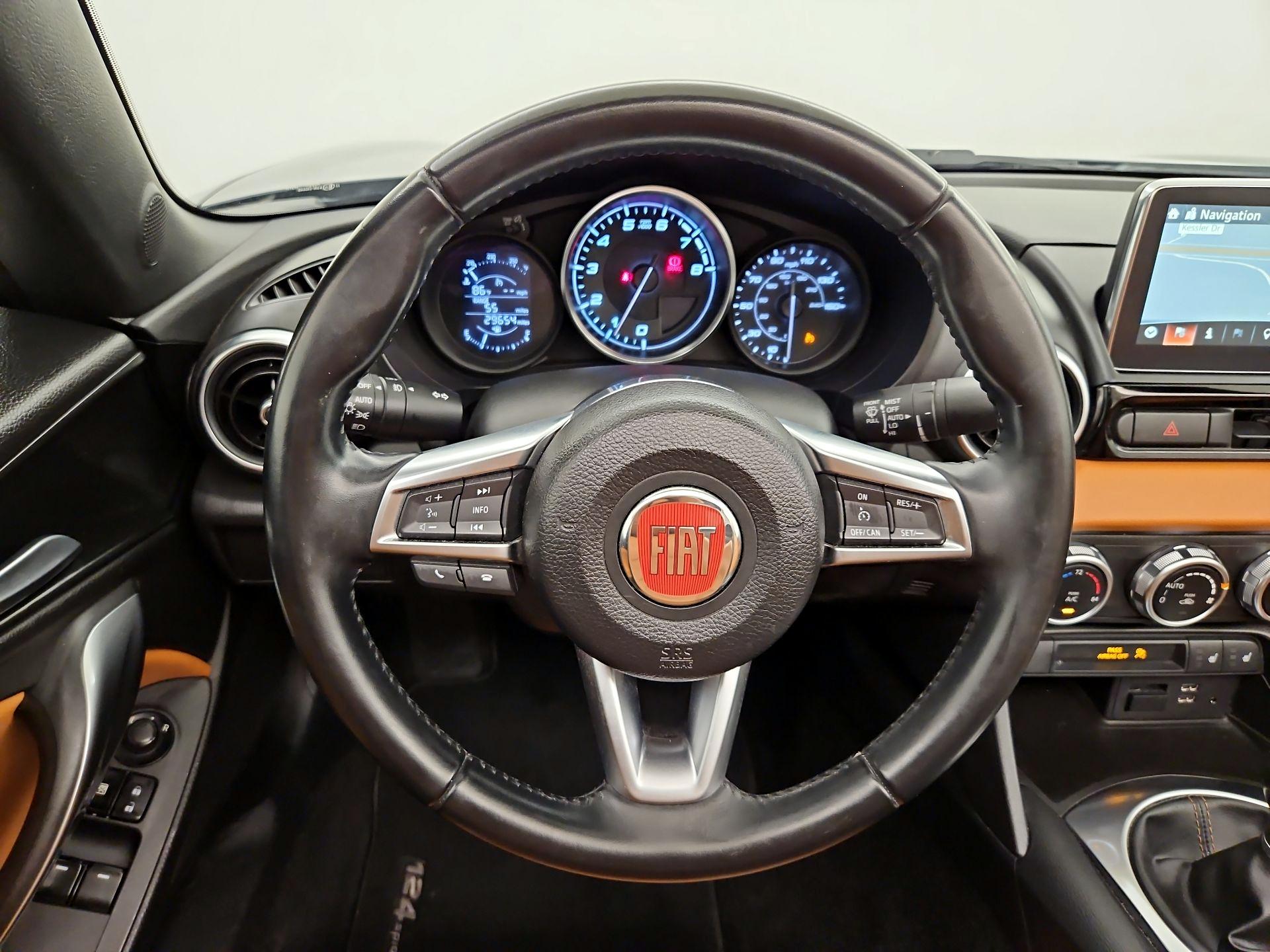 Thumbnail: 2018 Fiat 124 Spider - 10
