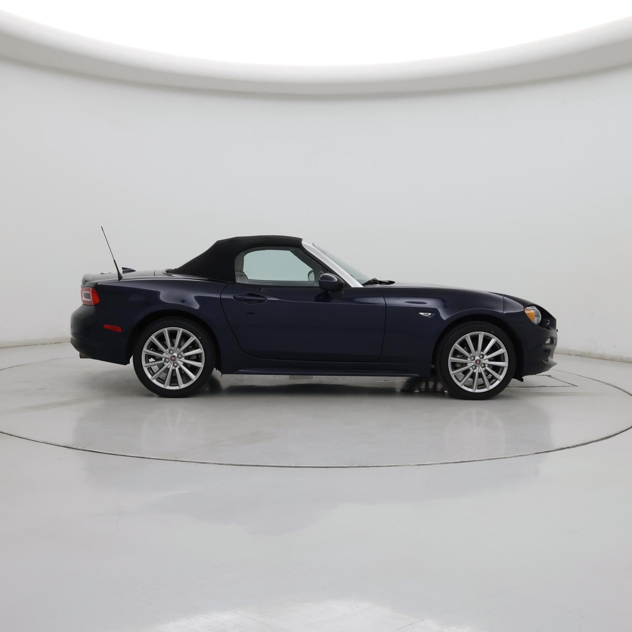 Thumbnail: 2018 Fiat 124 Spider - 7