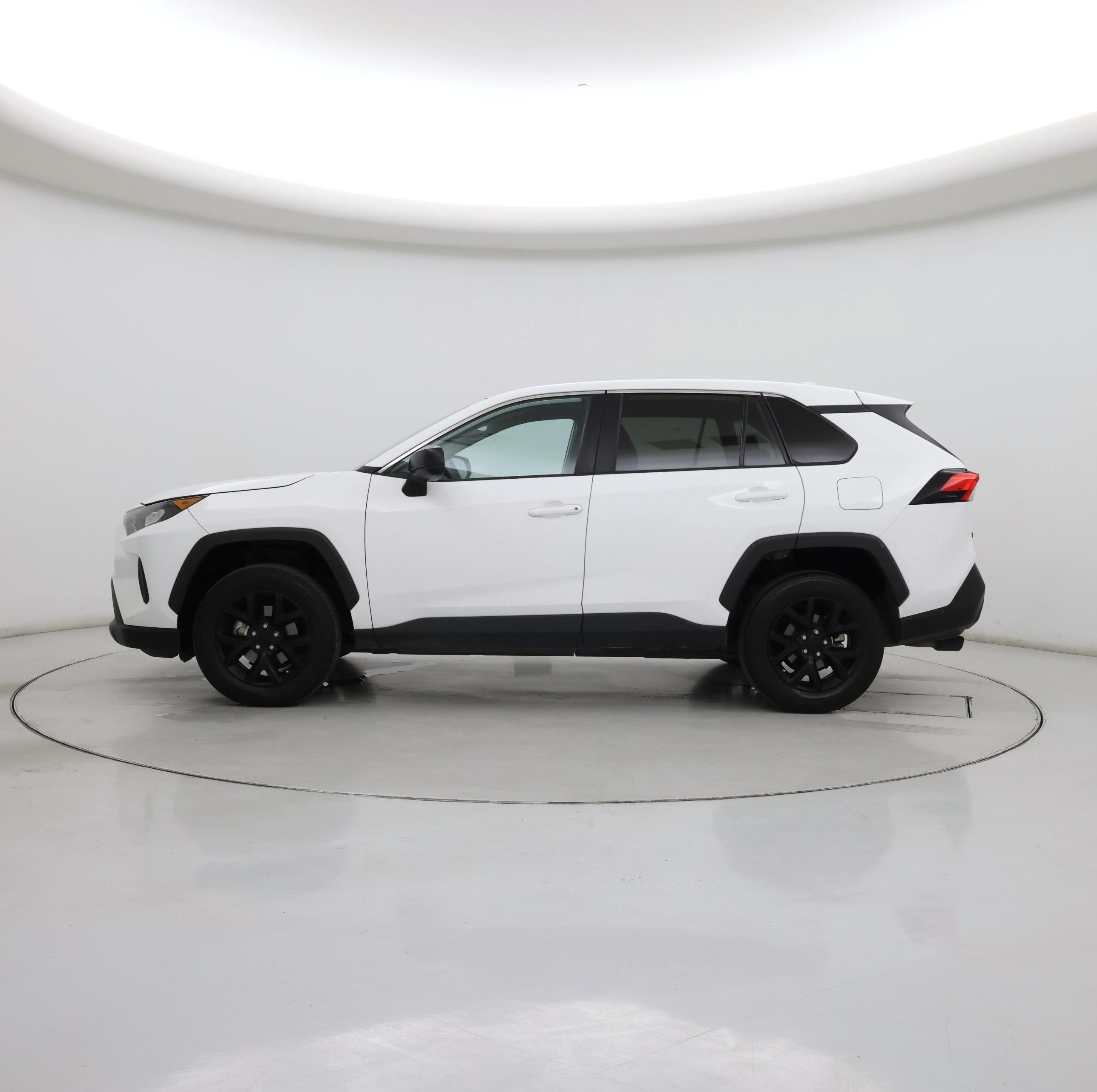 Thumbnail: 2022 Toyota RAV4 - 3