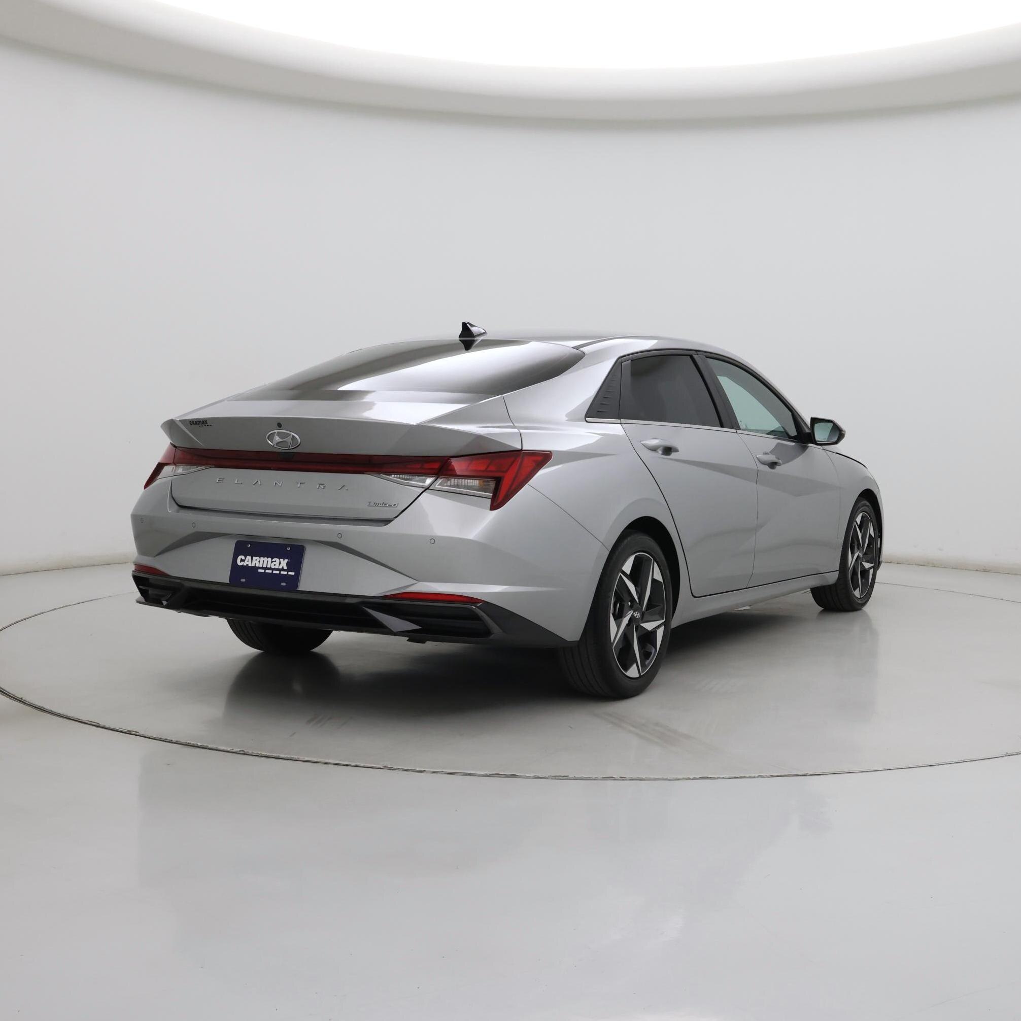 Thumbnail: 2023 Hyundai Elantra - 8