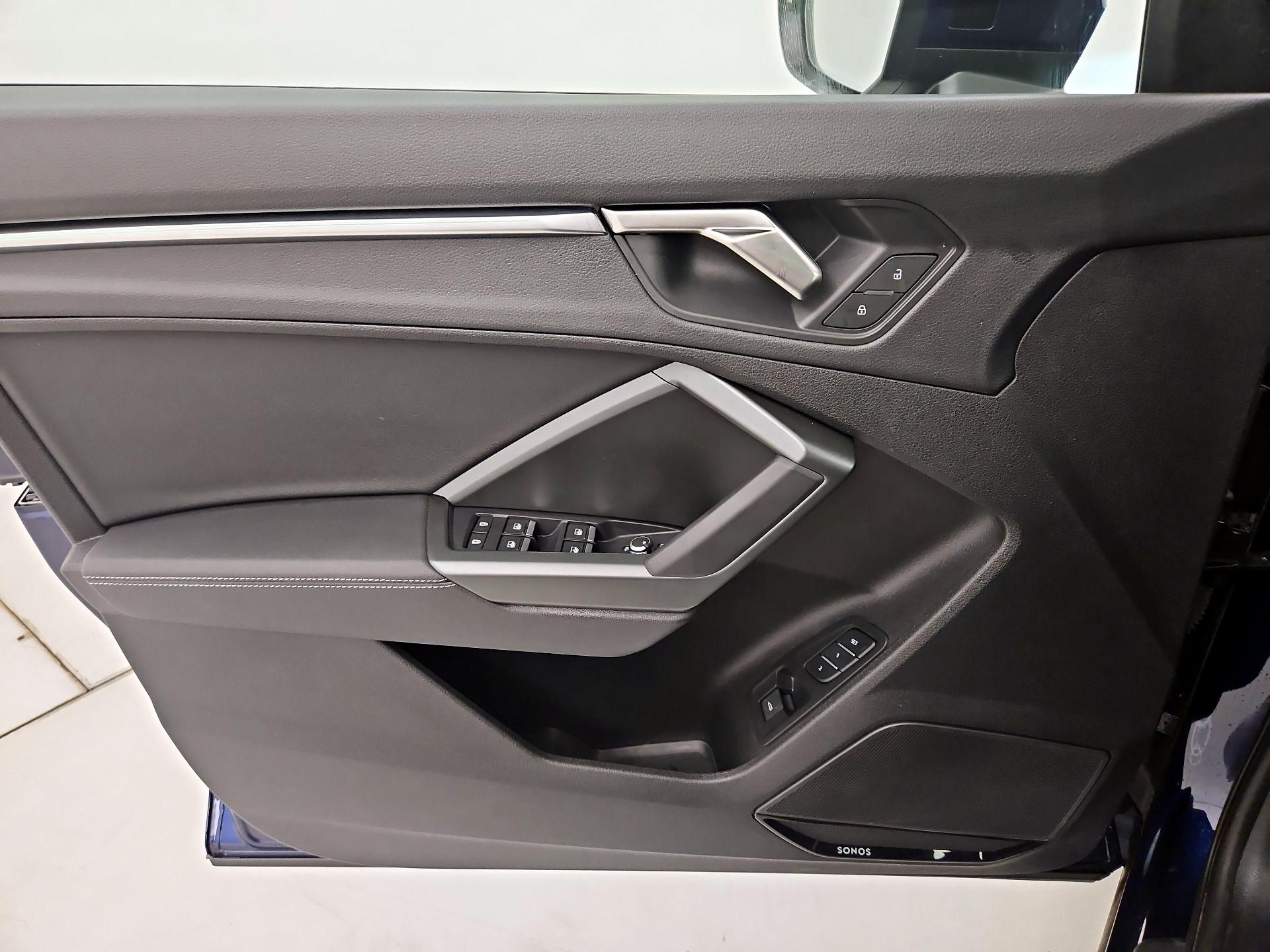 Thumbnail: 2024 Audi Q3 - 12