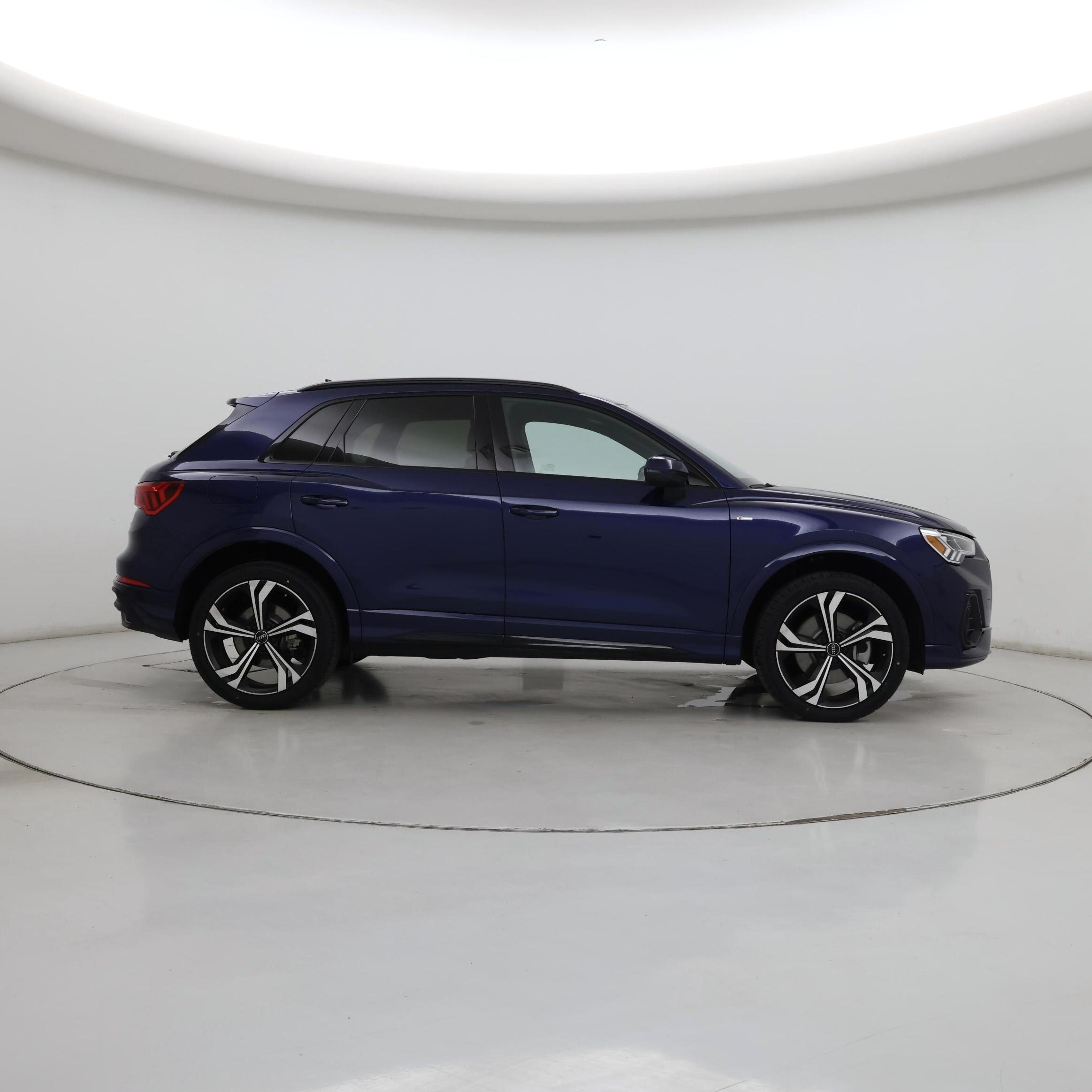Thumbnail: 2024 Audi Q3 - 7