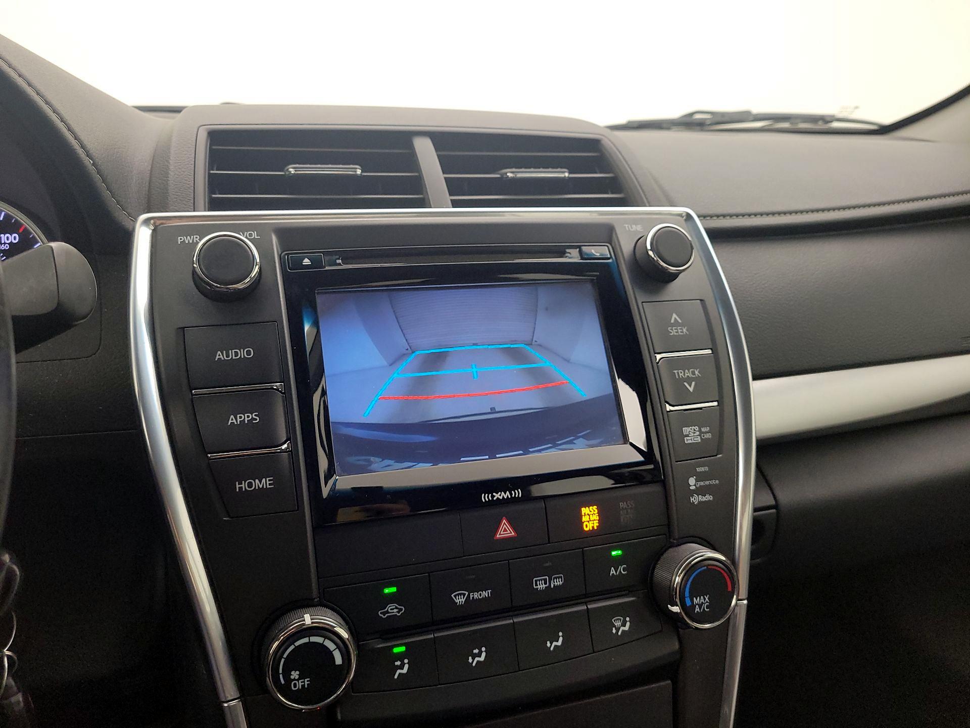 Thumbnail: 2016 Toyota Camry - 15