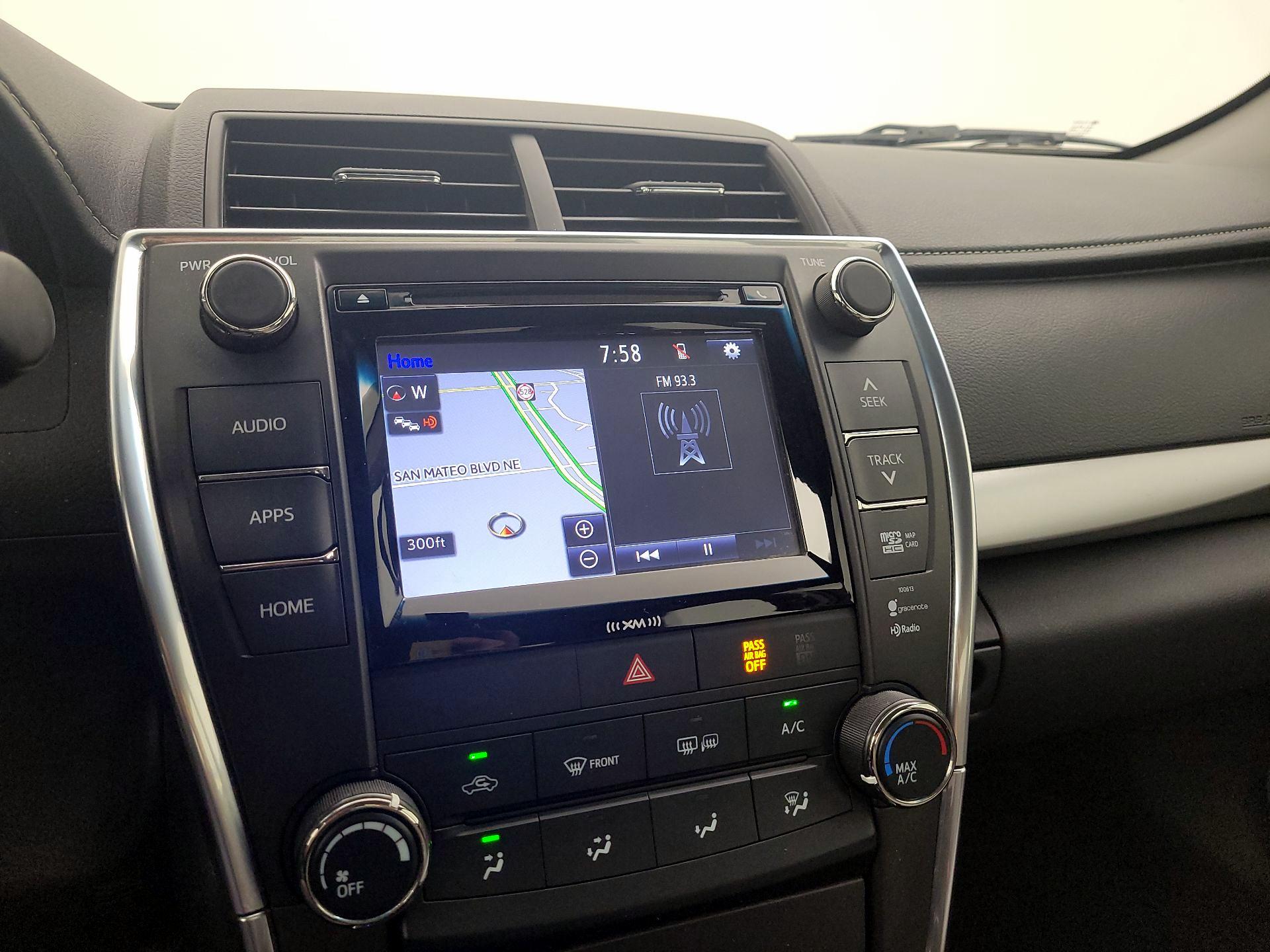 Thumbnail: 2016 Toyota Camry - 16