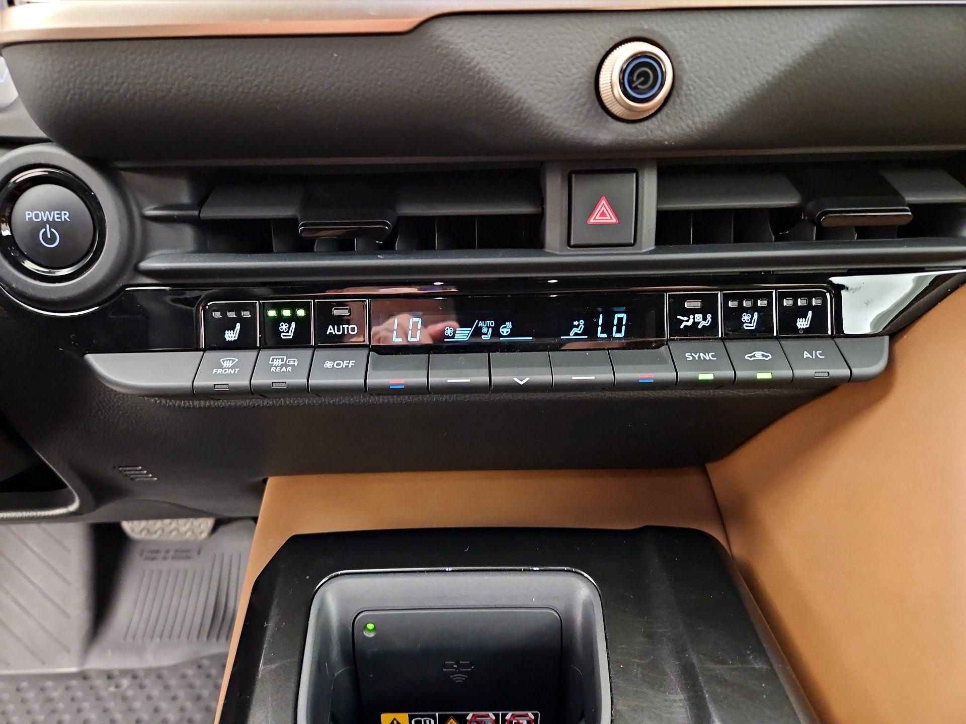 Thumbnail: 2025 Toyota Crown Signia - 16