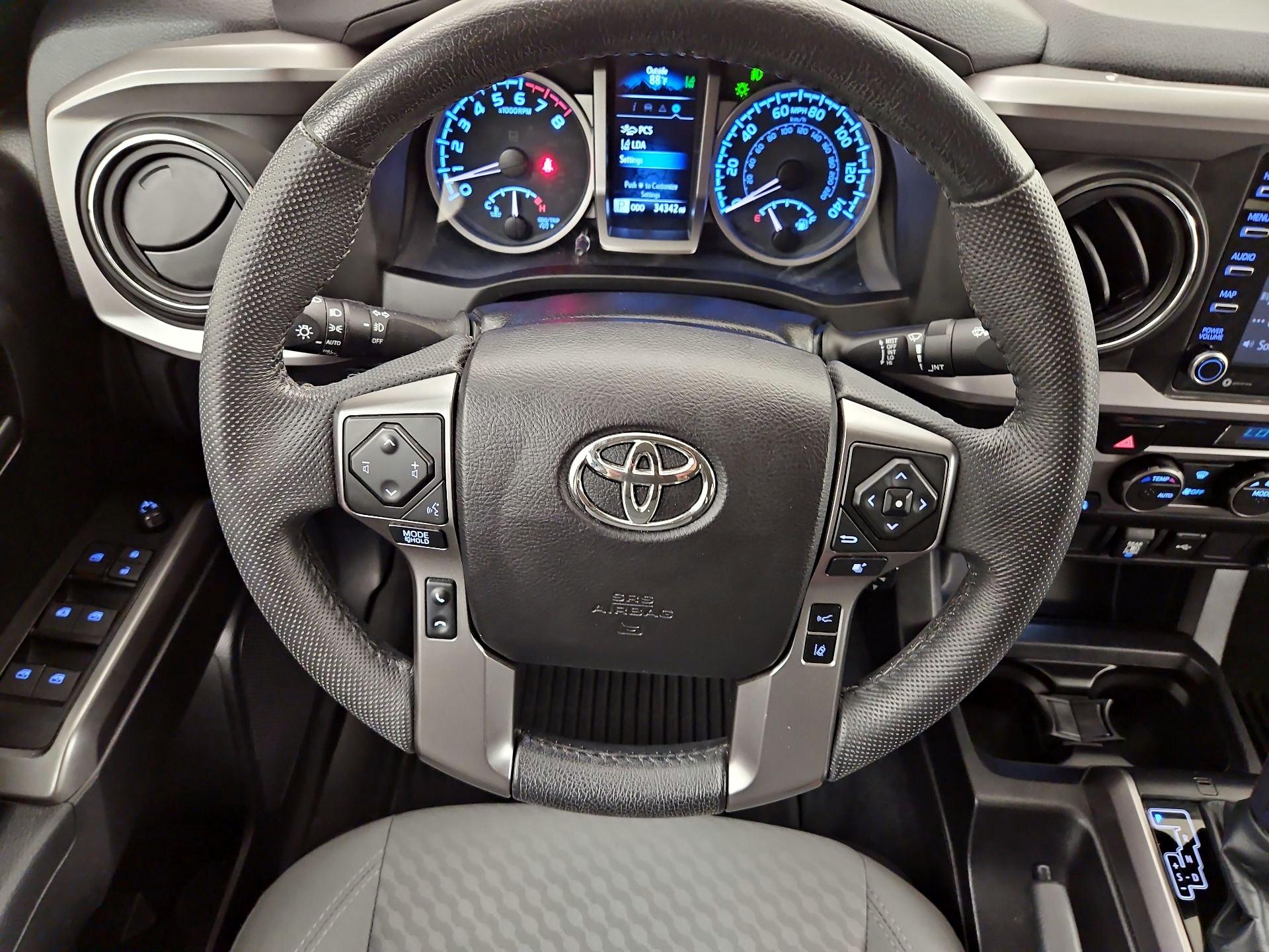 Thumbnail: 2021 Toyota Tacoma - 10