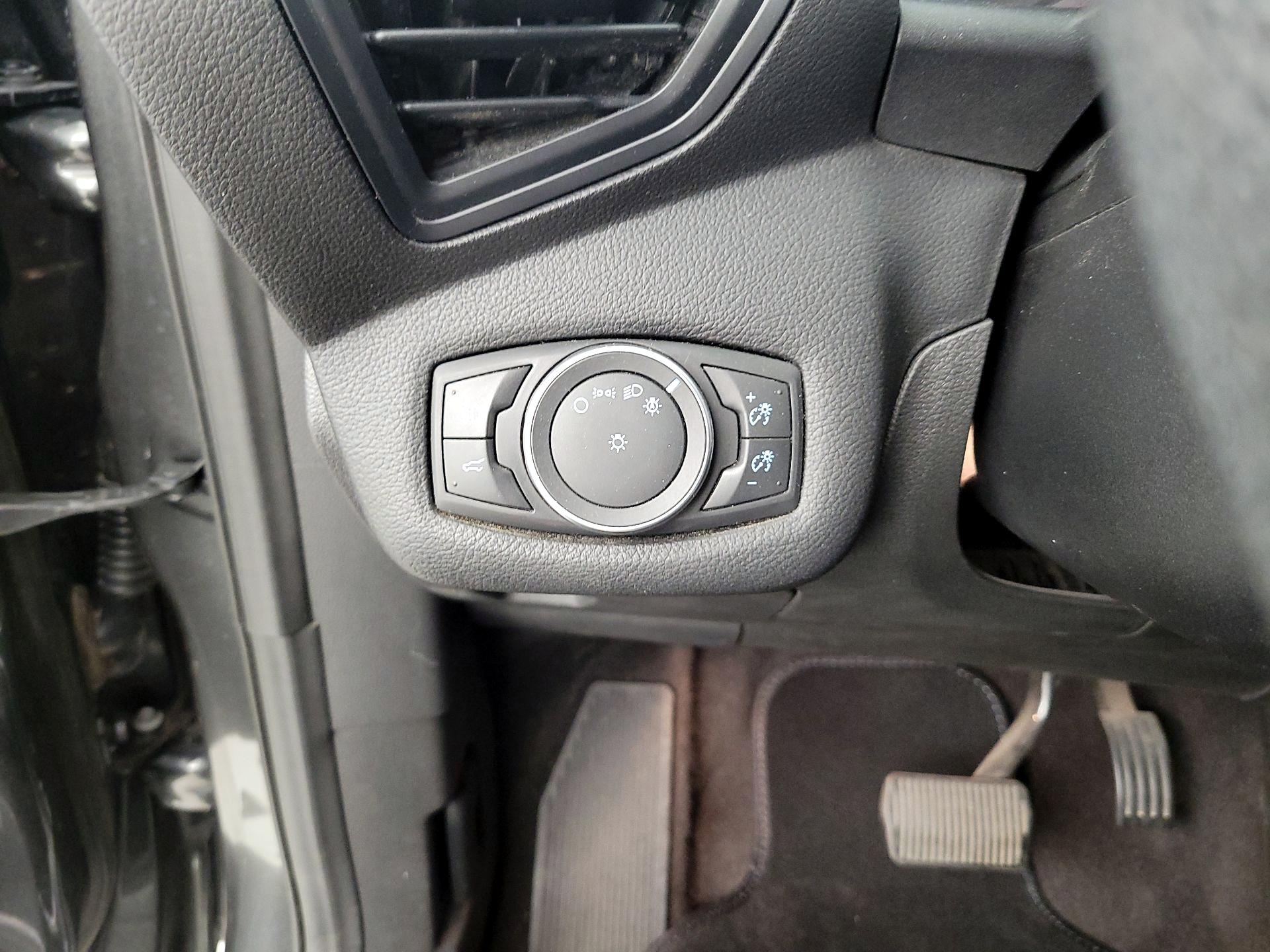 Thumbnail: 2018 Ford Escape - 13