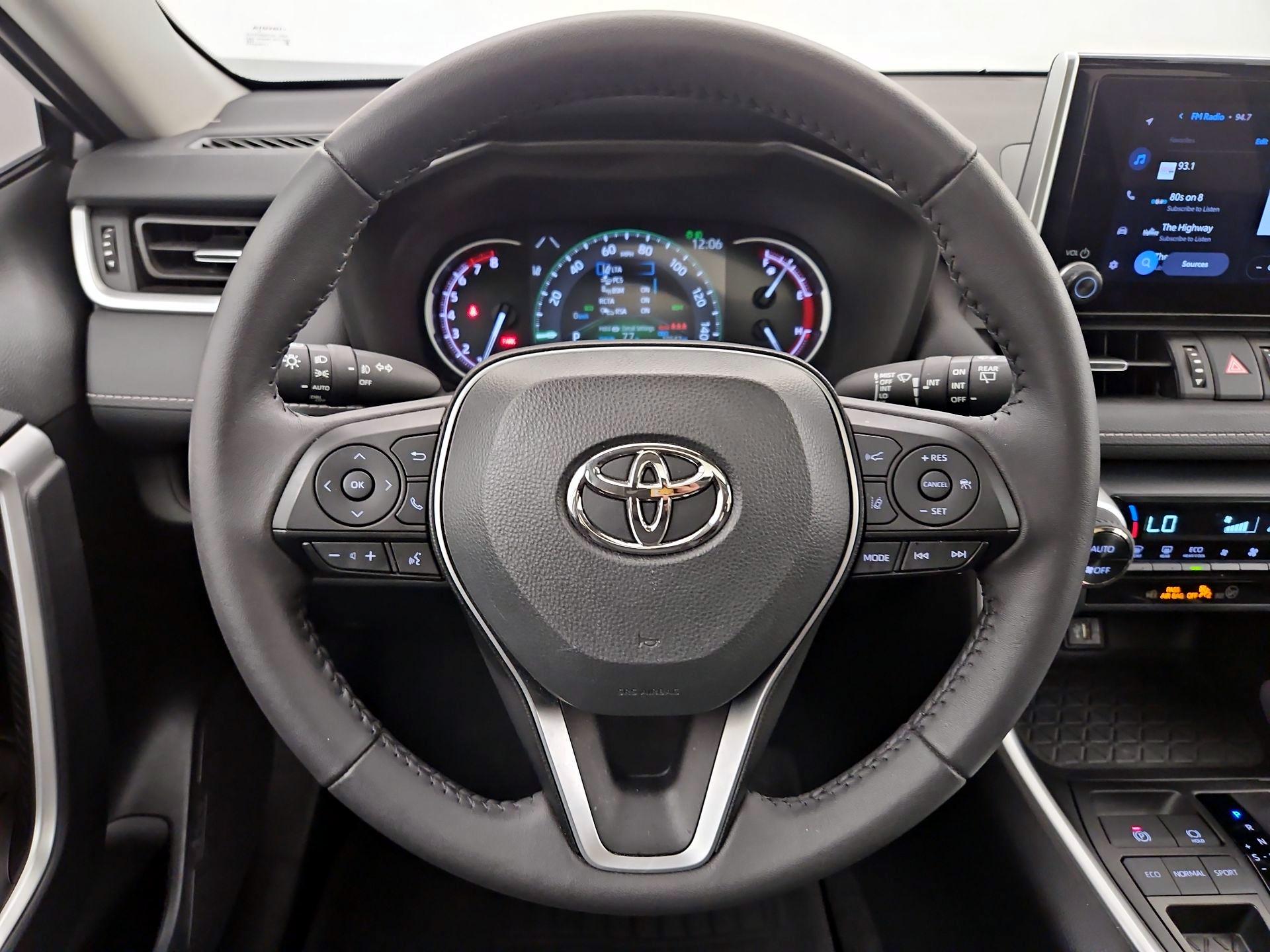 Thumbnail: 2024 Toyota RAV4 - 10