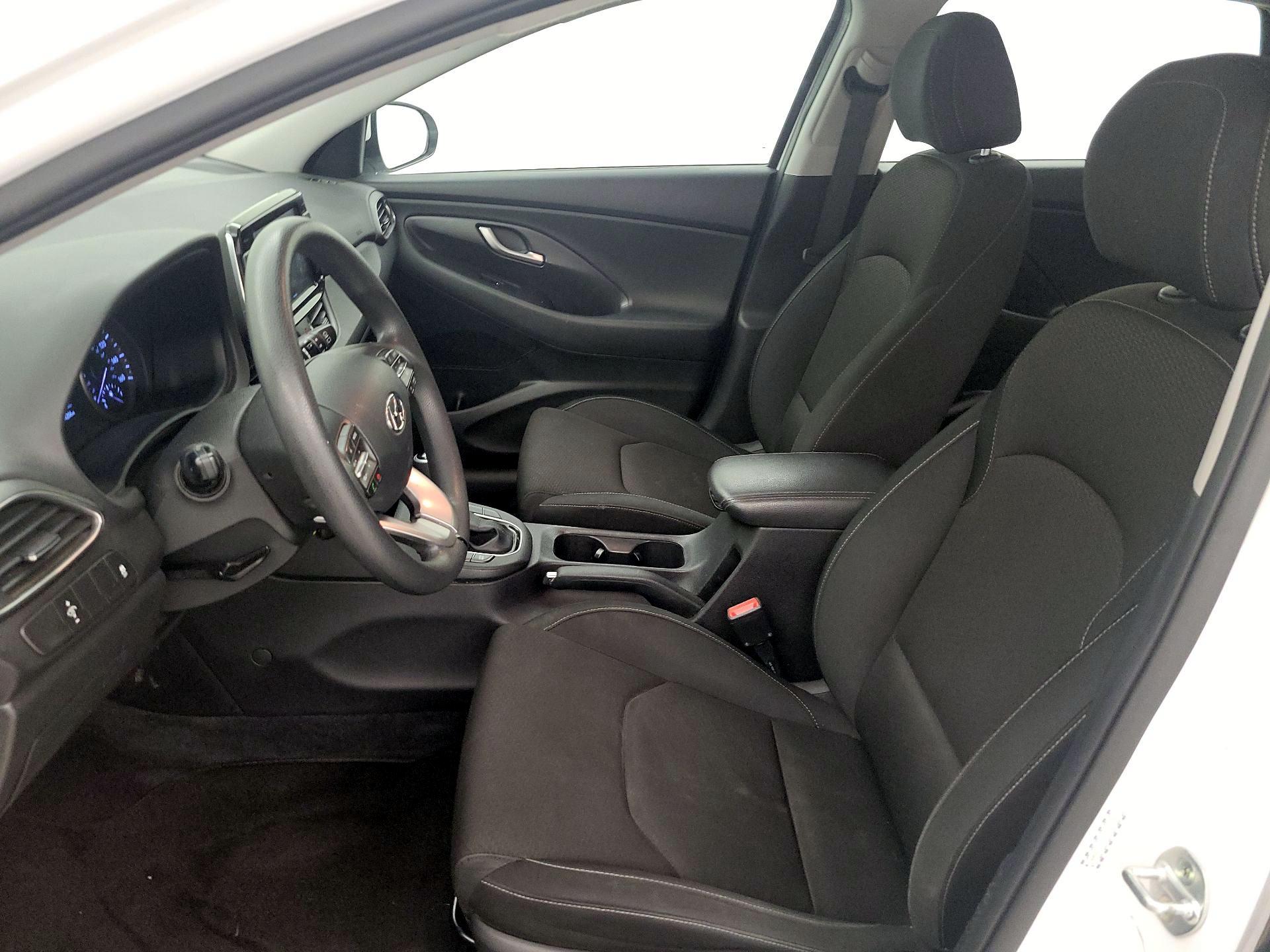 Thumbnail: 2018 Hyundai Elantra - 11