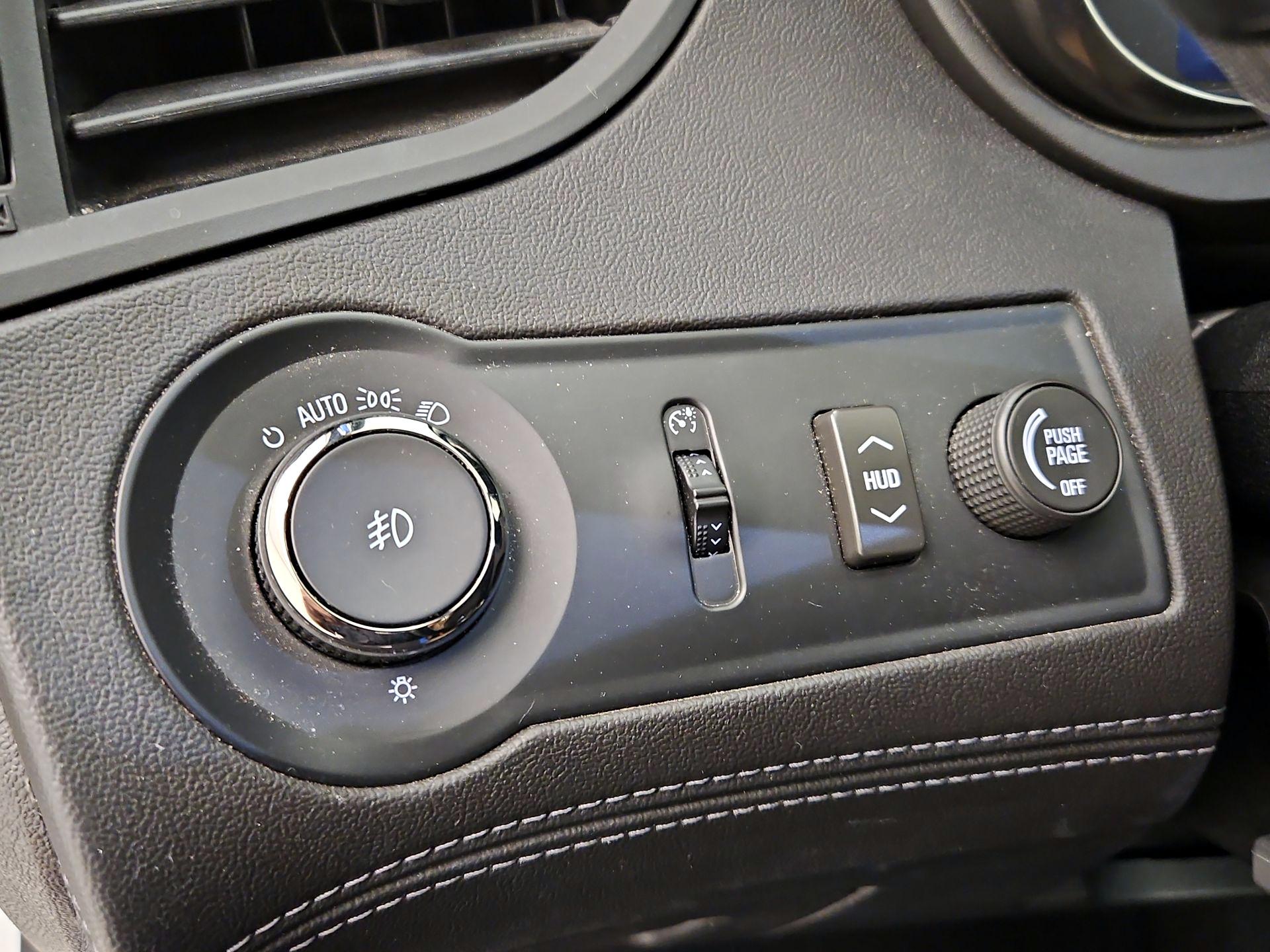 Thumbnail: 2015 Buick LaCrosse - 13