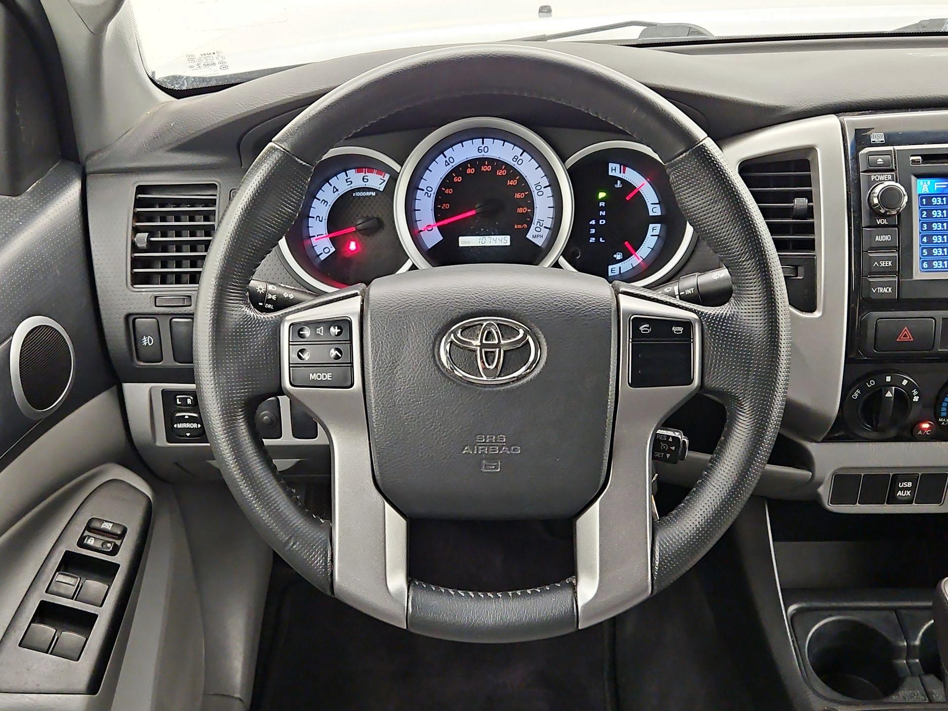 Thumbnail: 2013 Toyota Tacoma - 10