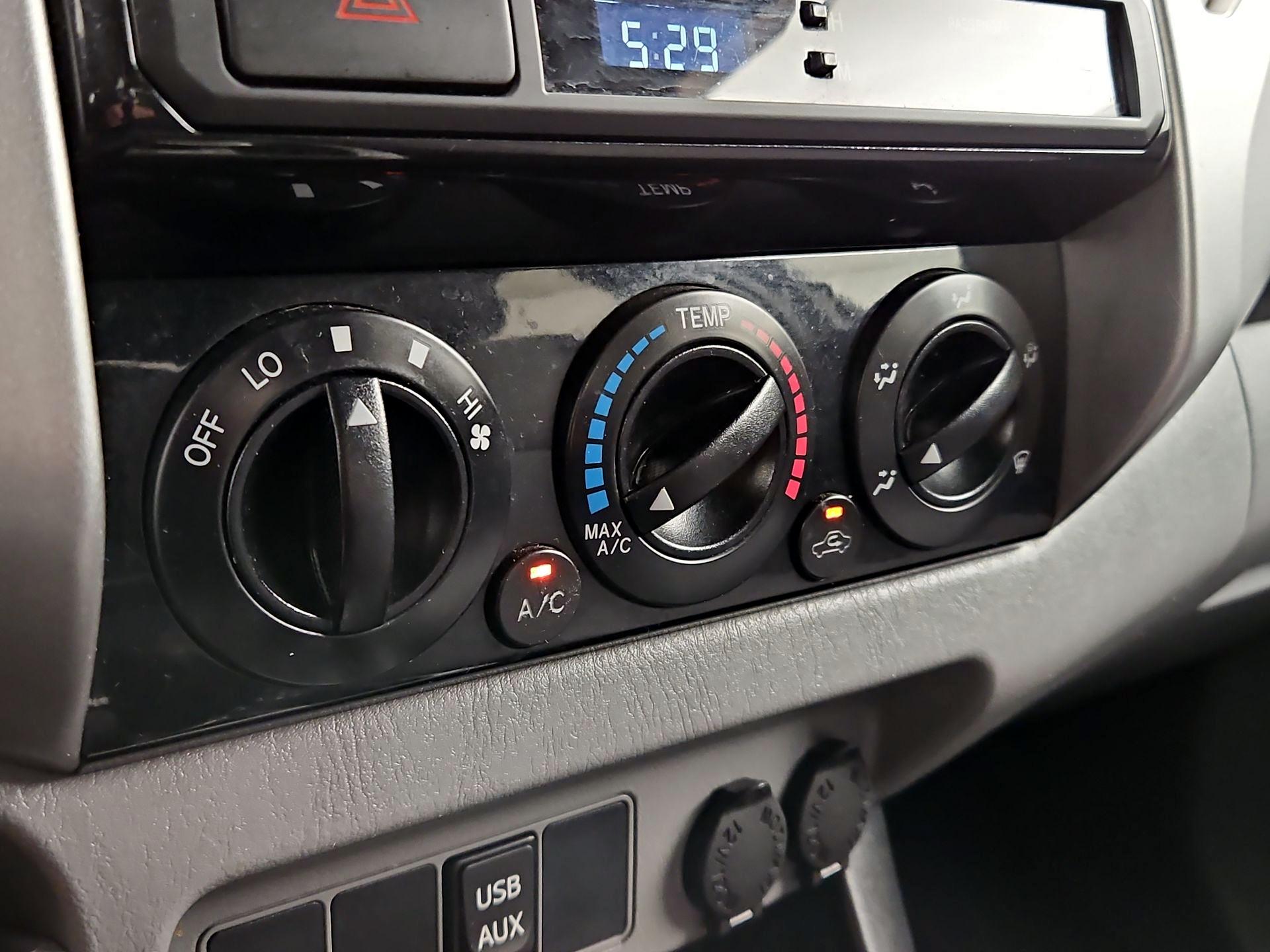 Thumbnail: 2013 Toyota Tacoma - 16