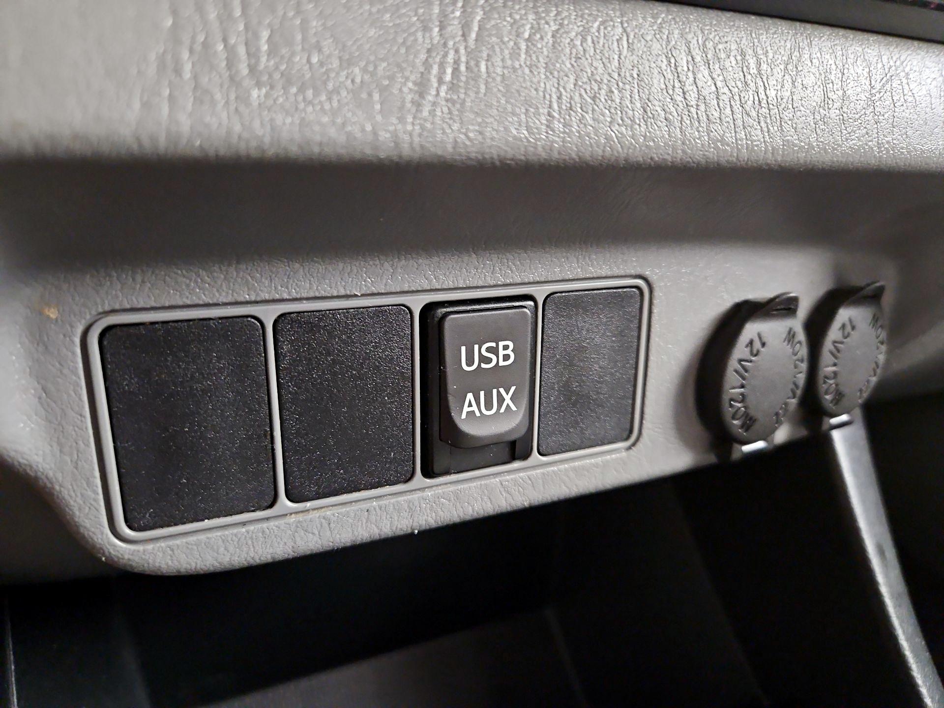 Thumbnail: 2013 Toyota Tacoma - 18