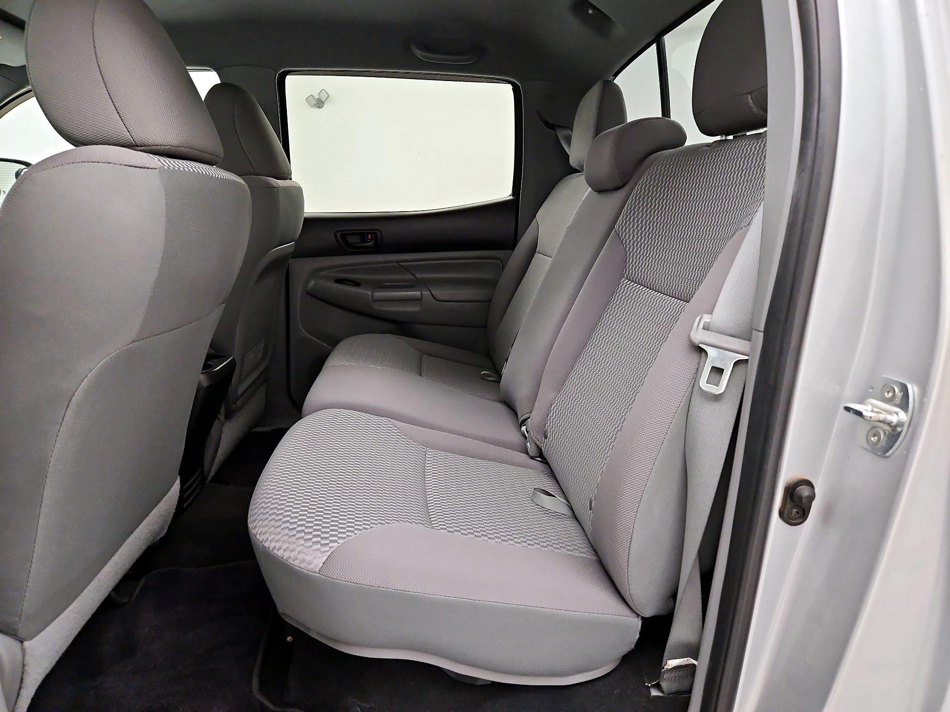 Thumbnail: 2013 Toyota Tacoma - 19