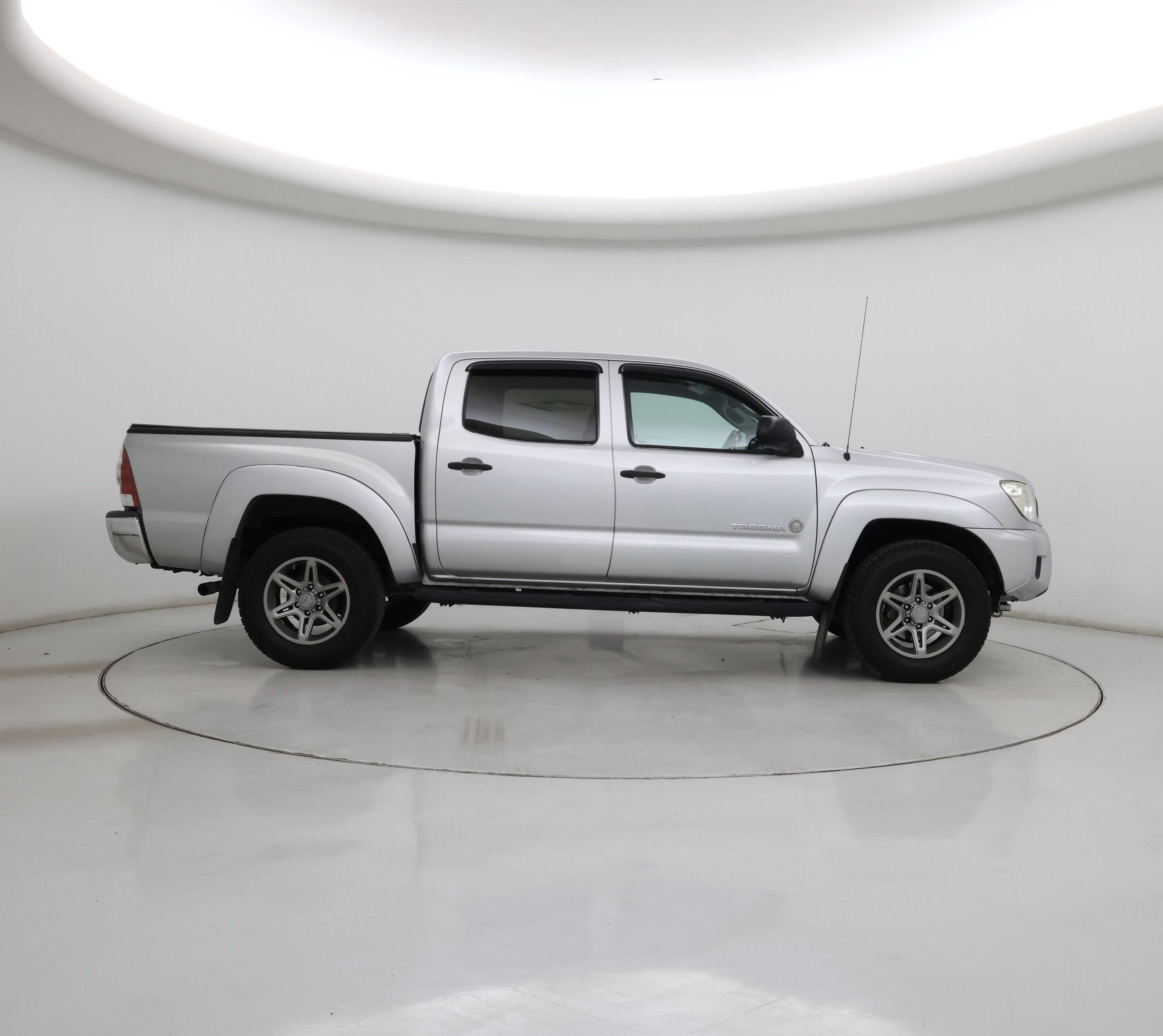 Thumbnail: 2013 Toyota Tacoma - 7