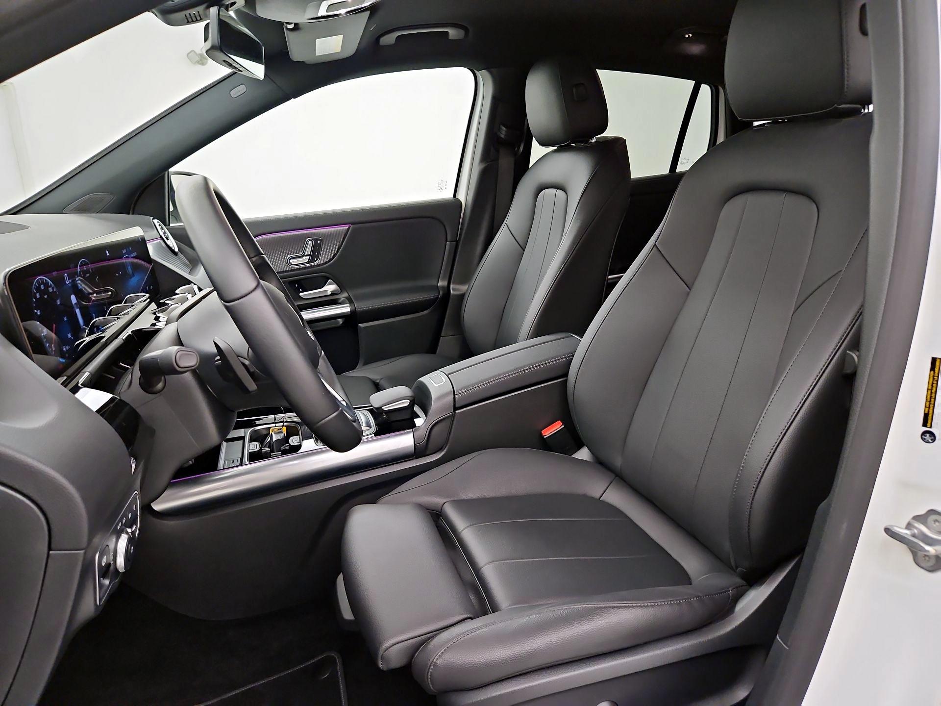 Thumbnail: 2023 Mercedes-Benz GLA - 11