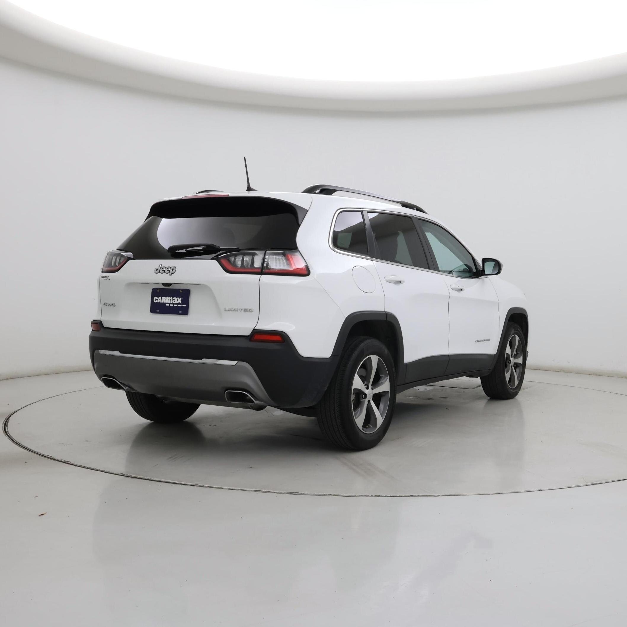 Thumbnail: 2022 Jeep Cherokee - 8