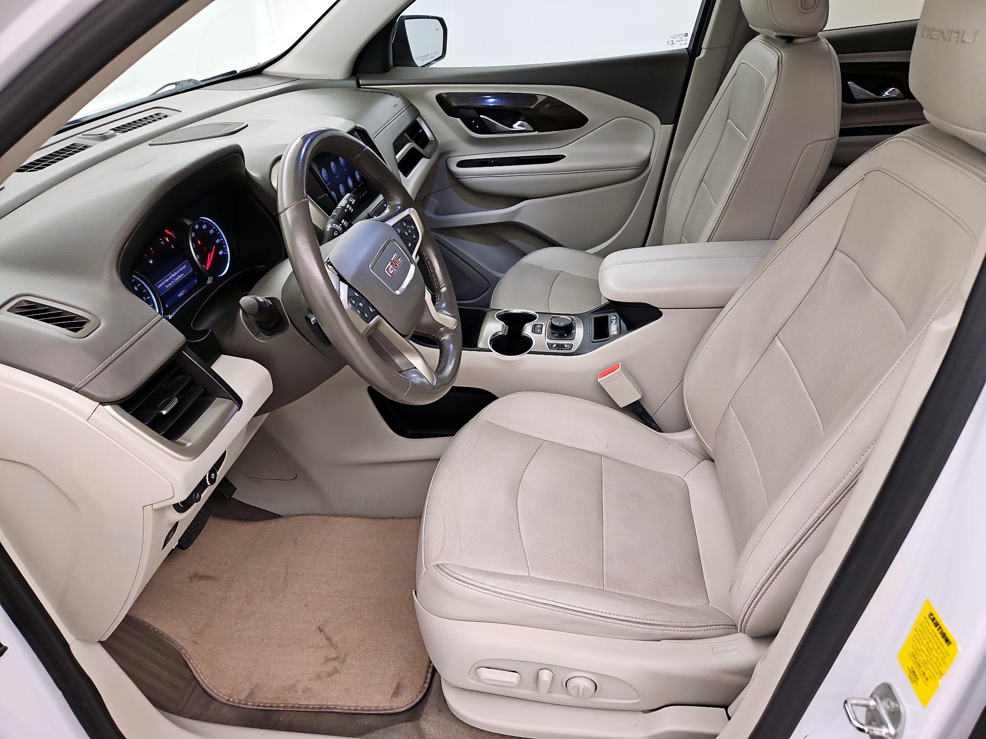 Thumbnail: 2020 GMC Terrain - 11