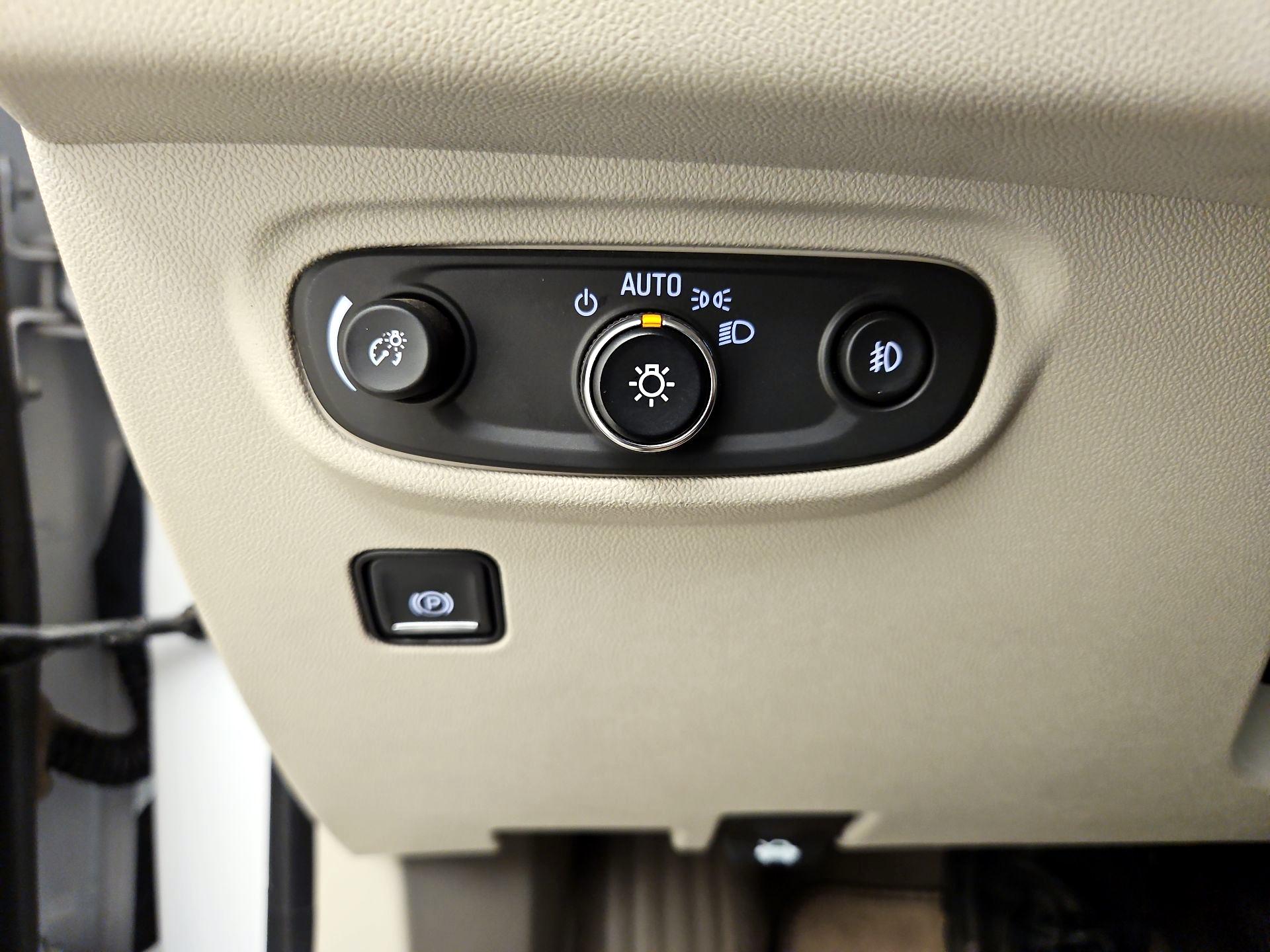 Thumbnail: 2020 GMC Terrain - 13