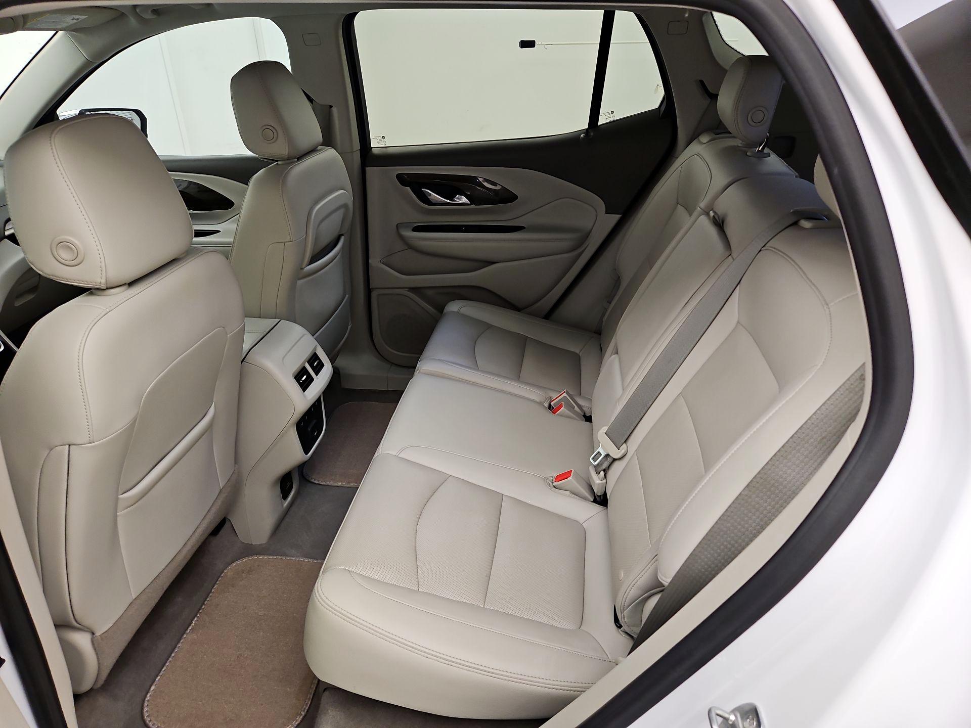 Thumbnail: 2020 GMC Terrain - 19