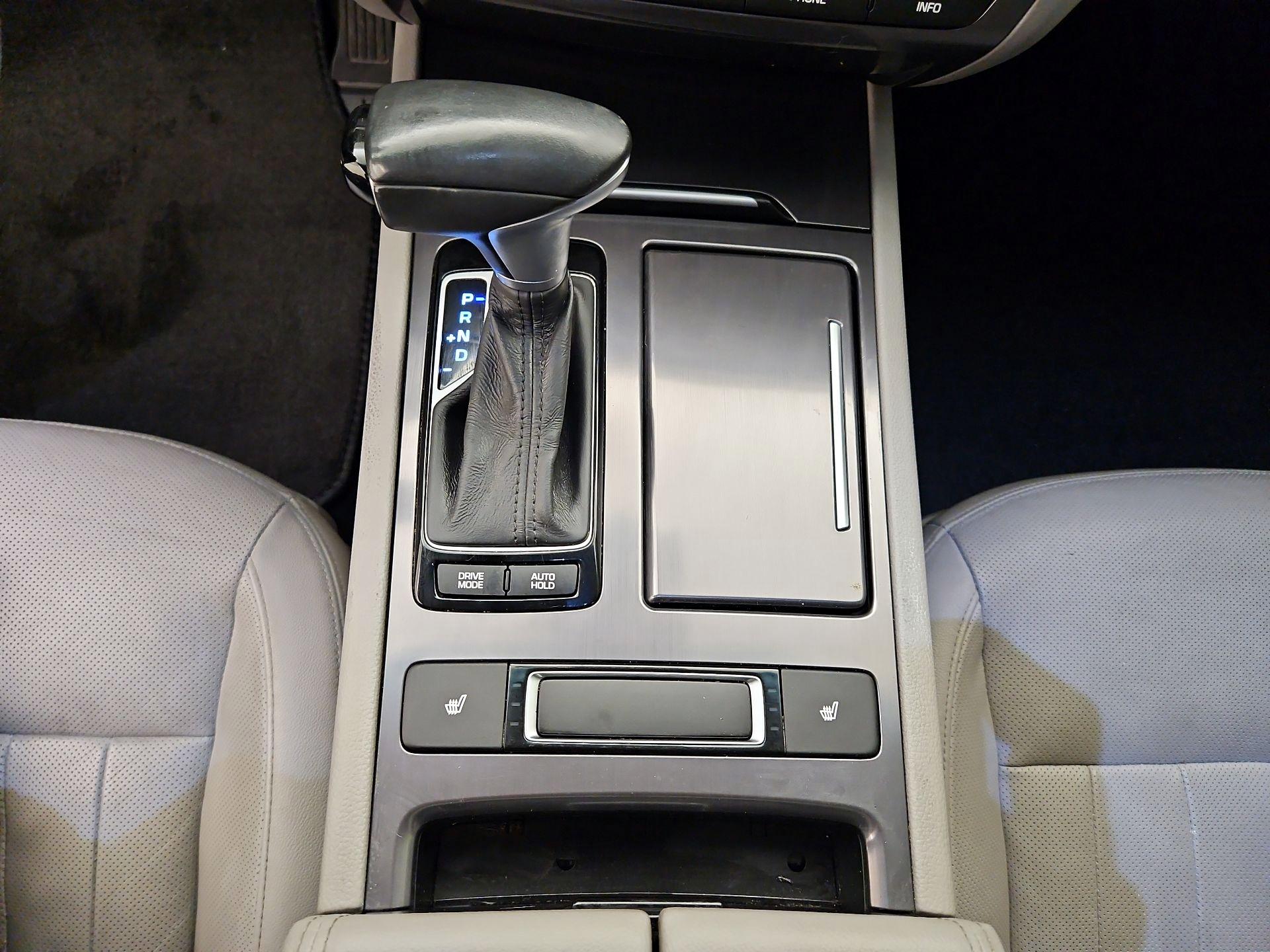 Thumbnail: 2018 Genesis G80 - 18
