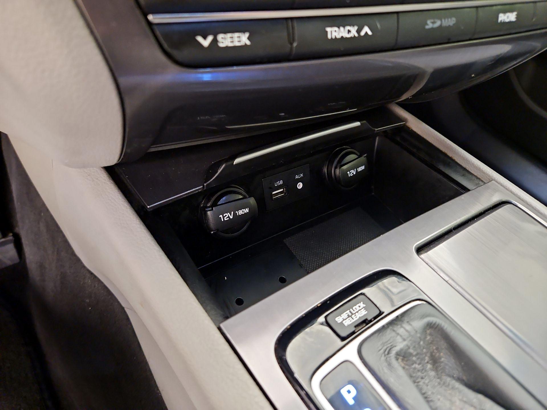 Thumbnail: 2018 Genesis G80 - 19