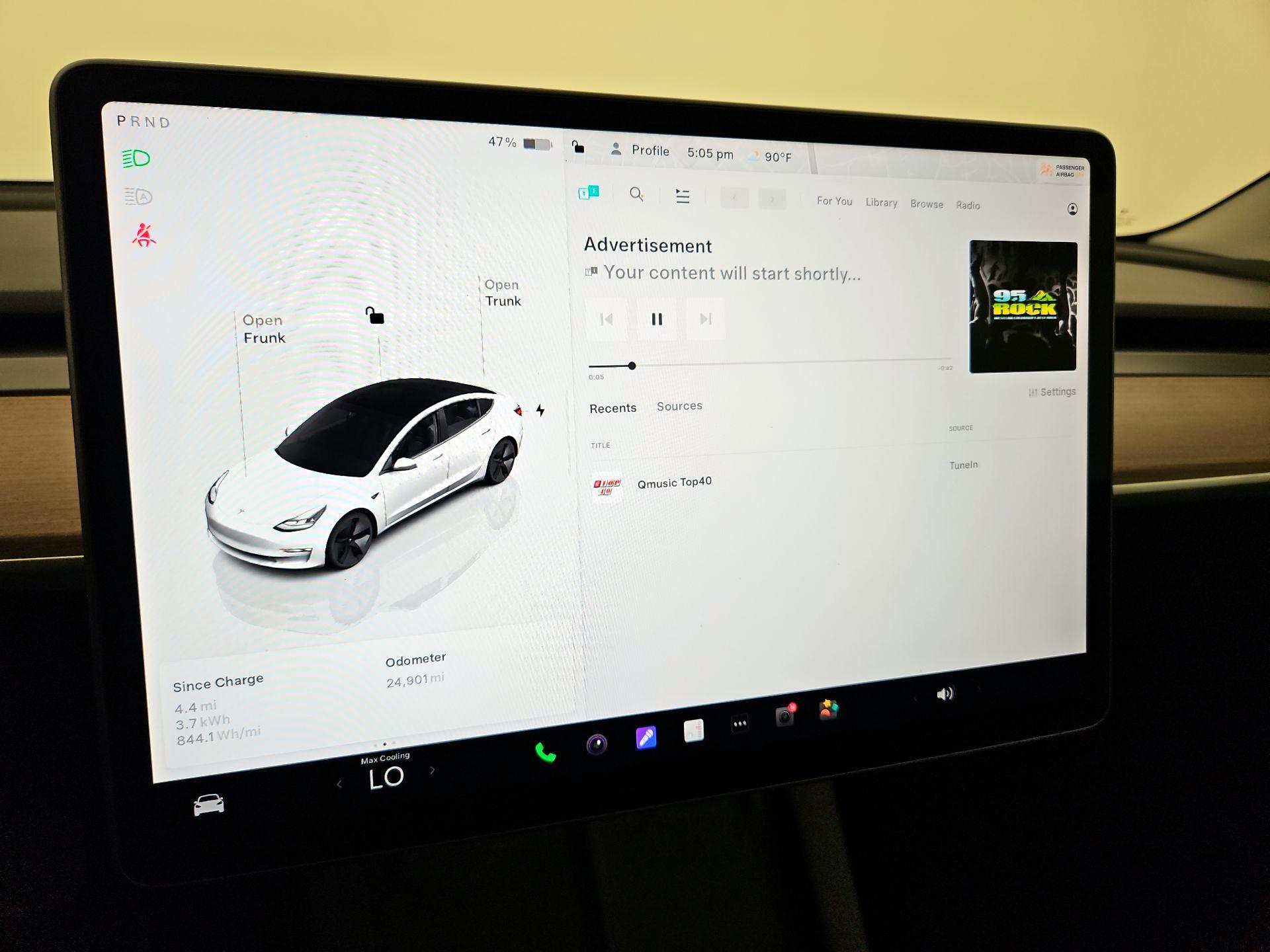 Thumbnail: 2023 Tesla Model 3 - 15