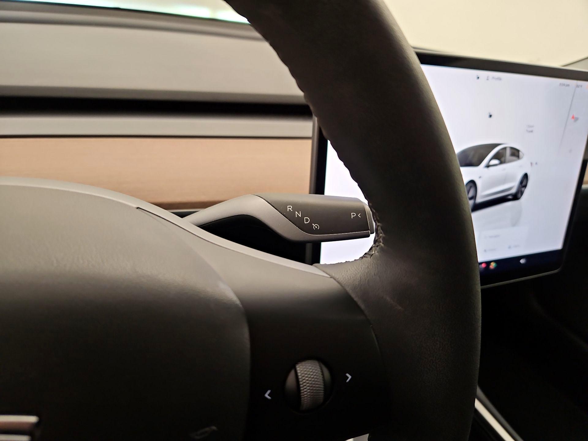Thumbnail: 2023 Tesla Model 3 - 17