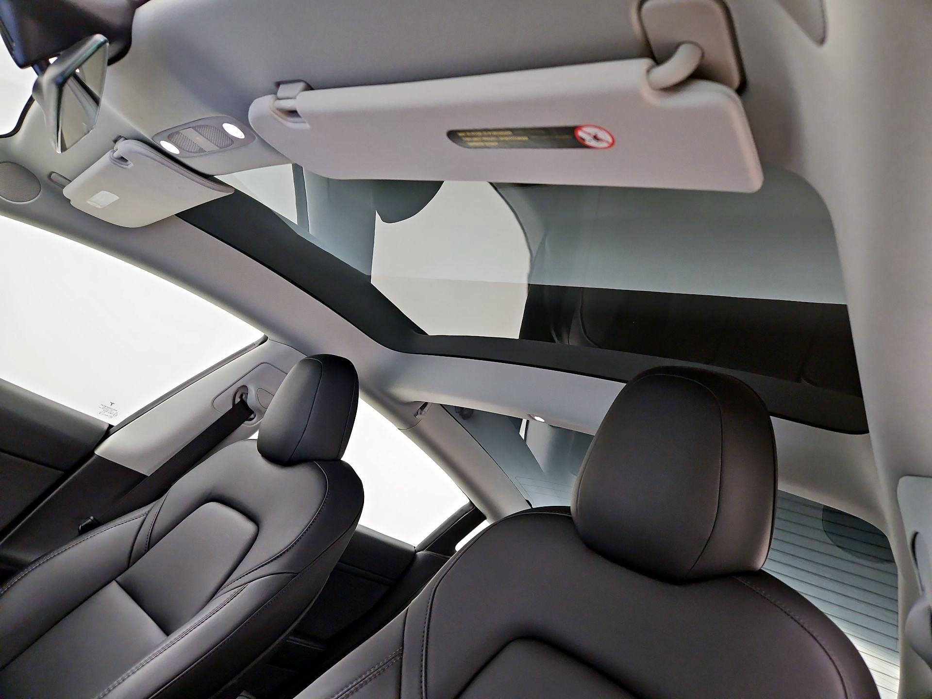 Thumbnail: 2023 Tesla Model 3 - 18