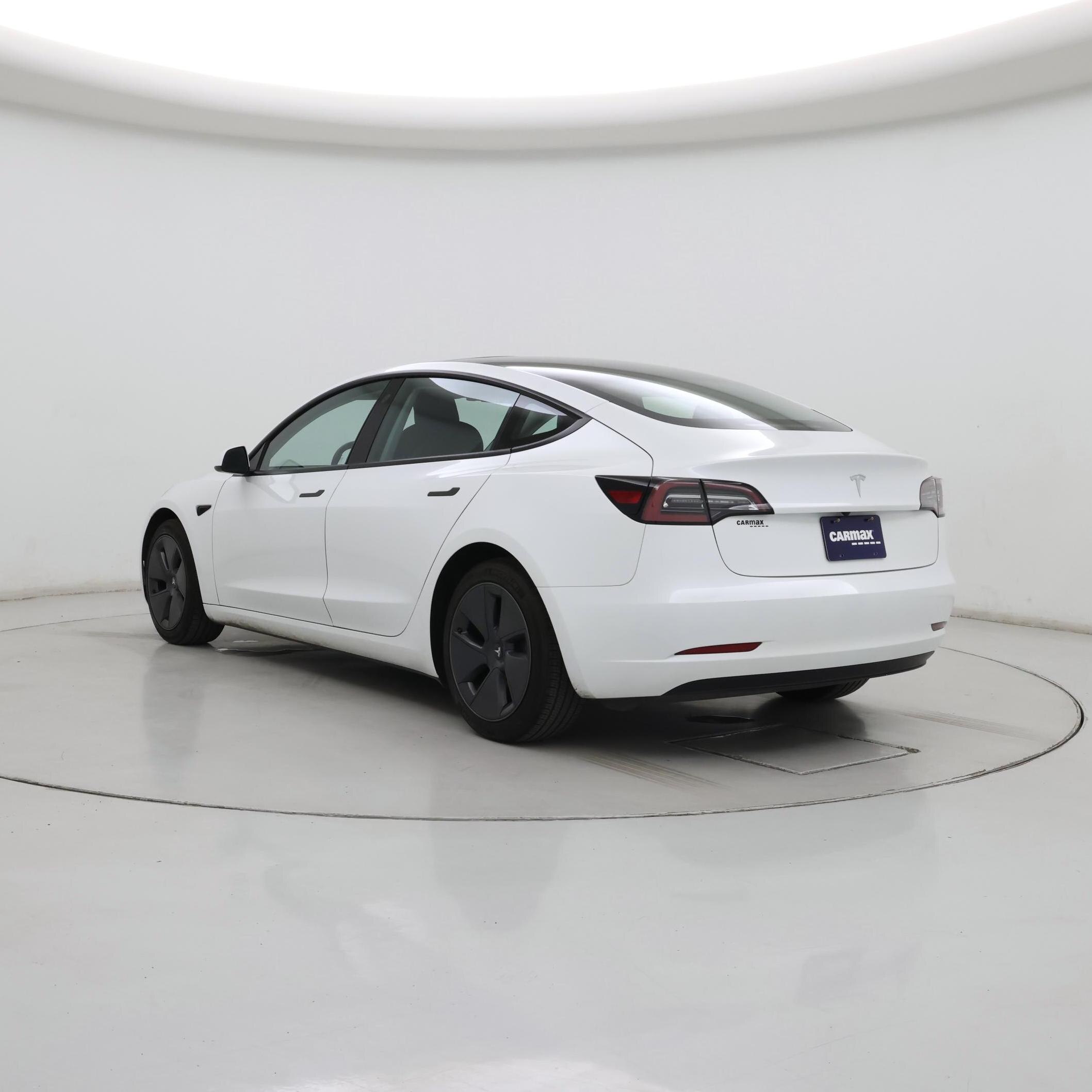 Thumbnail: 2023 Tesla Model 3 - 2