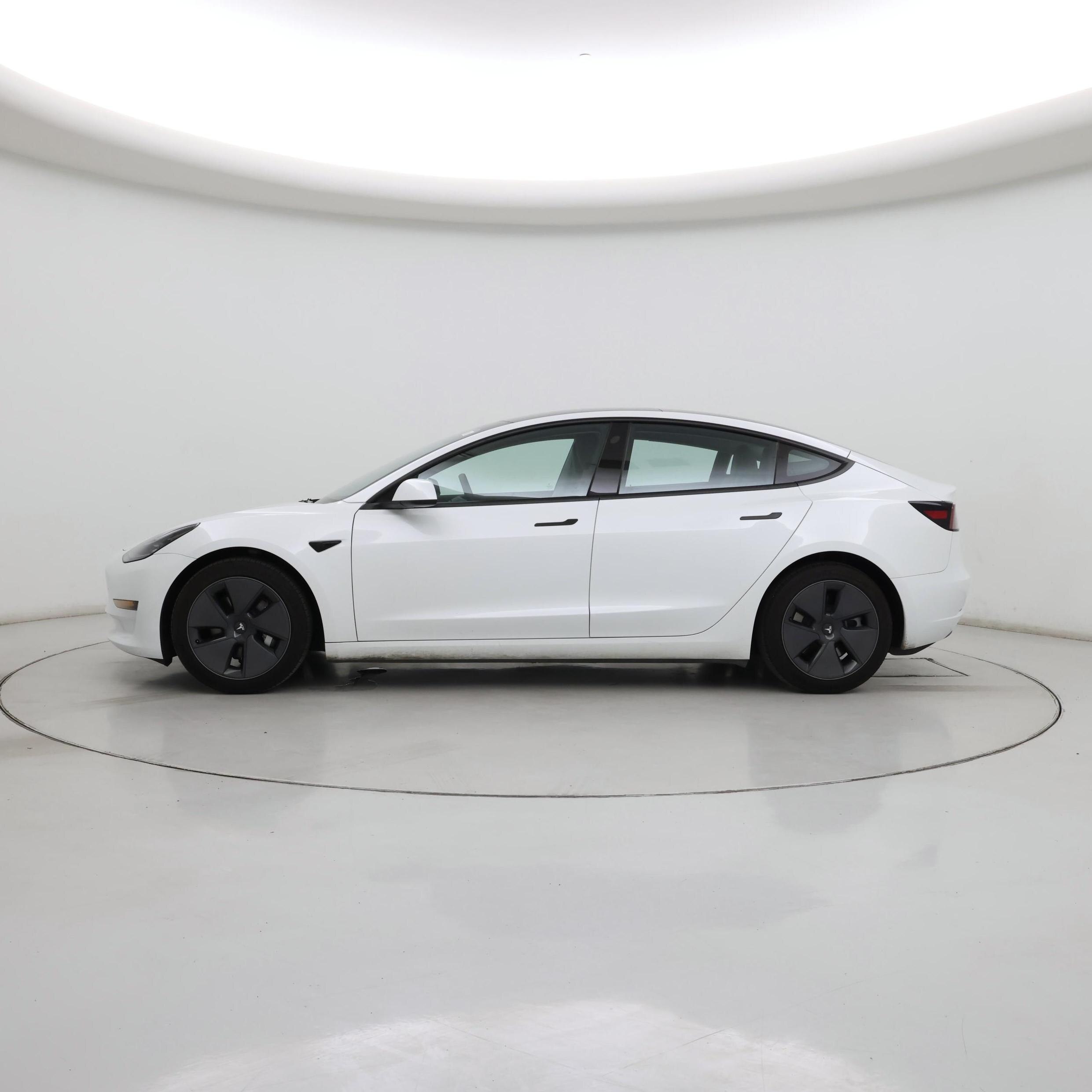 Thumbnail: 2023 Tesla Model 3 - 3