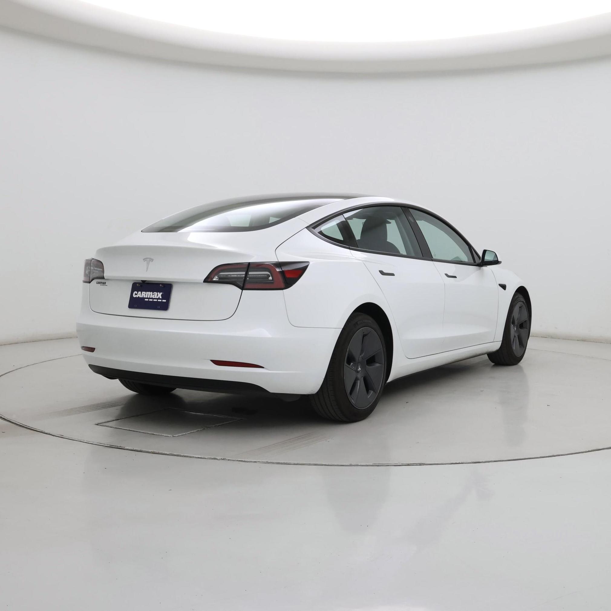 Thumbnail: 2023 Tesla Model 3 - 8