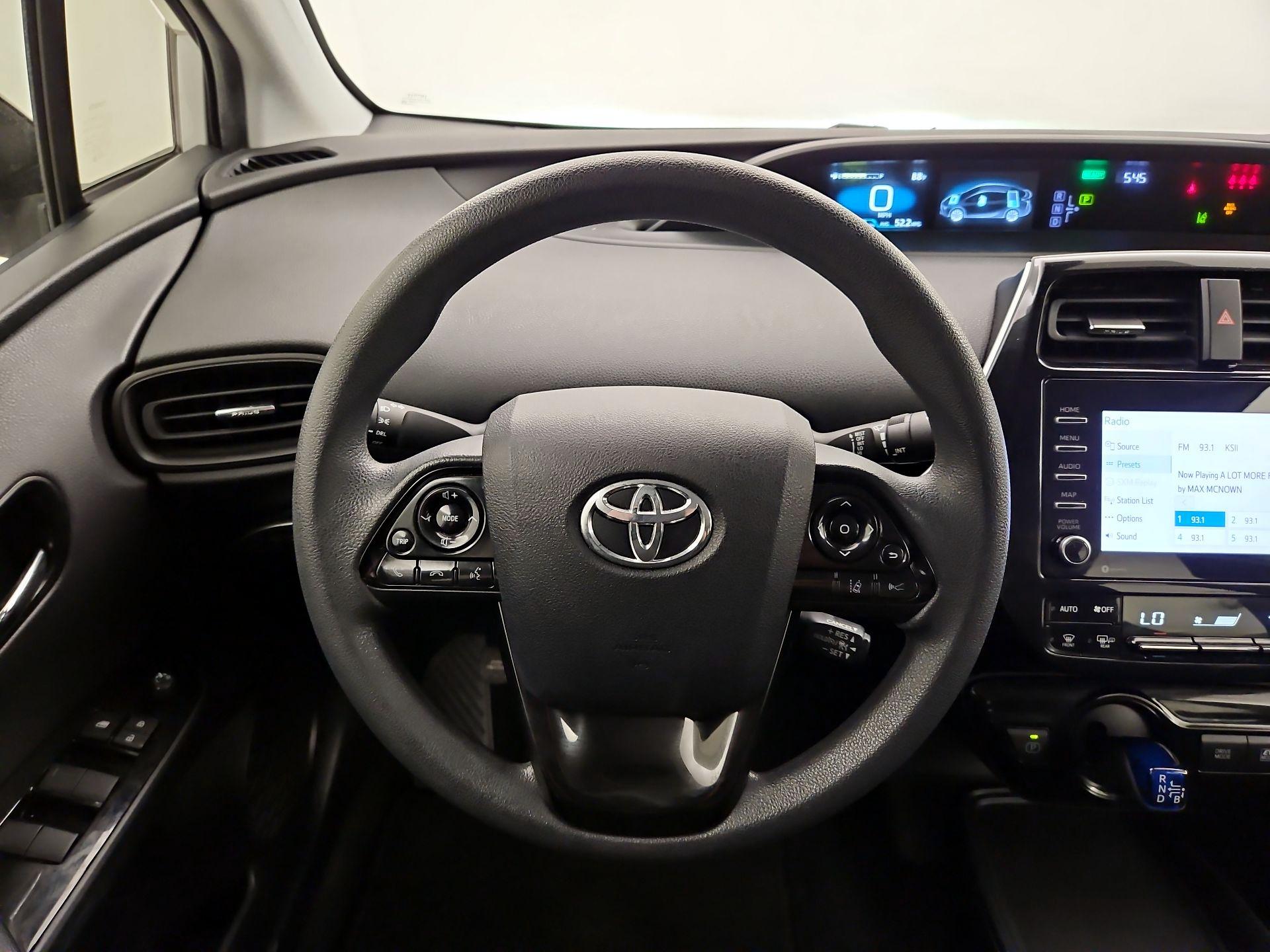 Thumbnail: 2021 Toyota Prius - 10