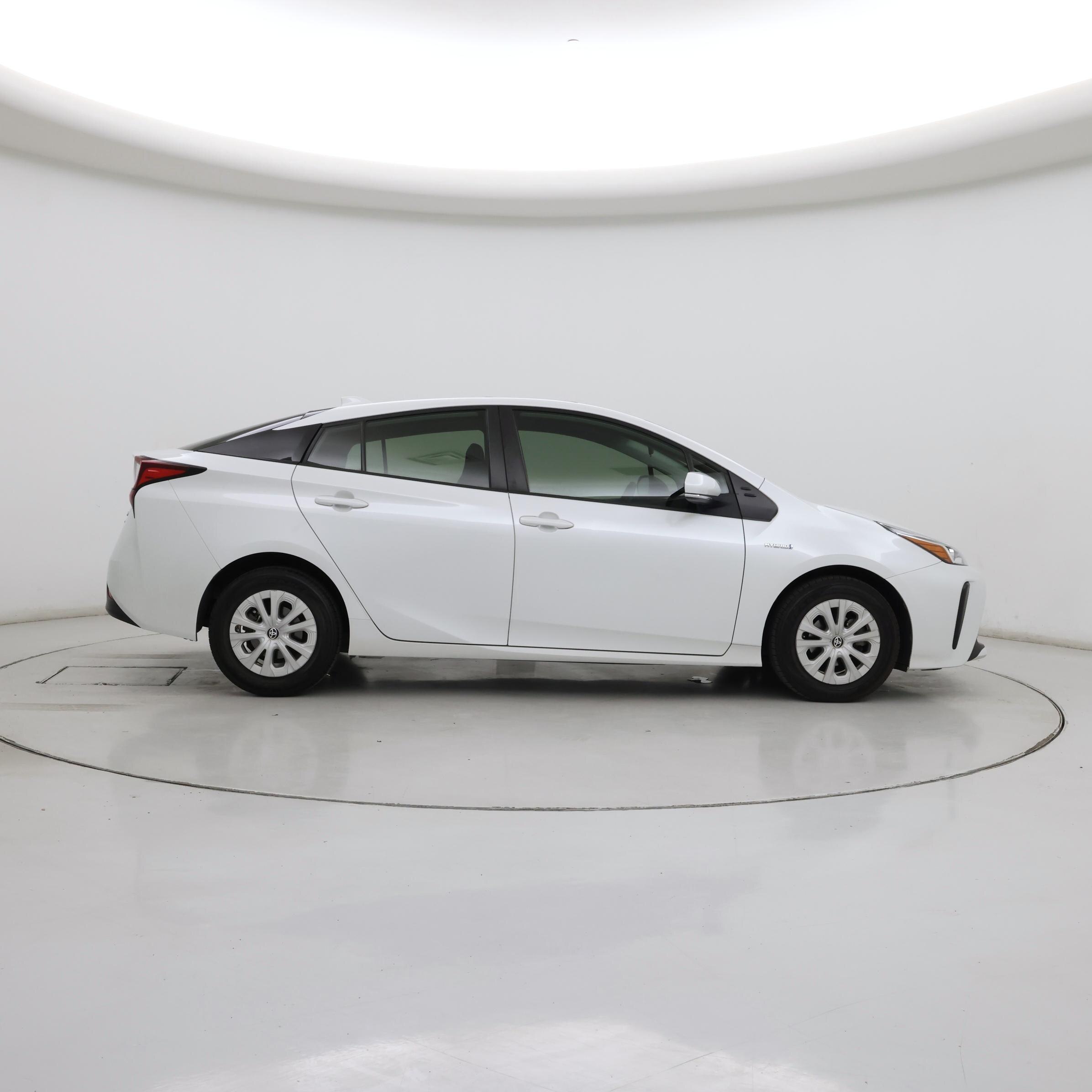 Thumbnail: 2021 Toyota Prius - 7