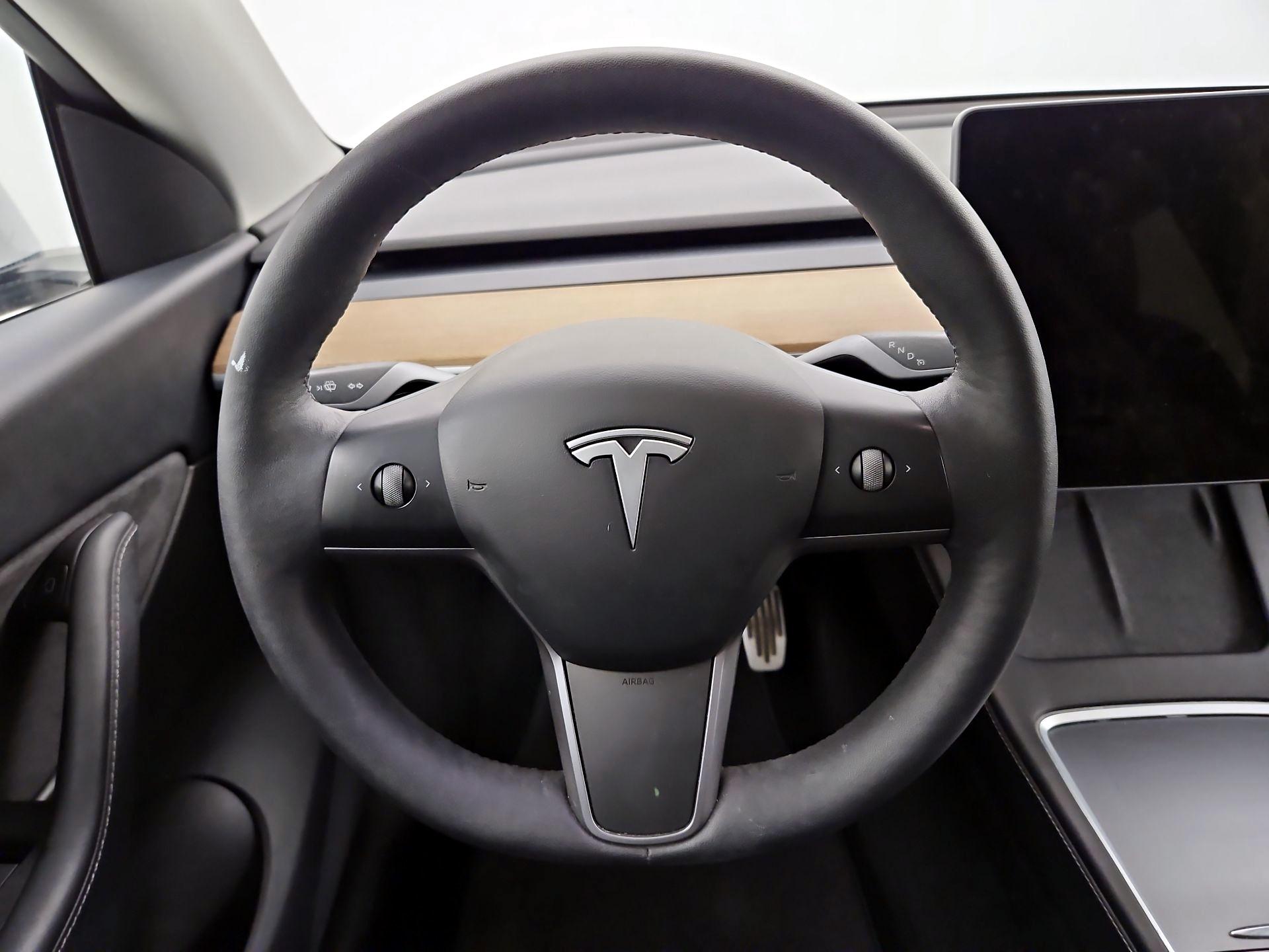 Thumbnail: 2022 Tesla Model Y - 10