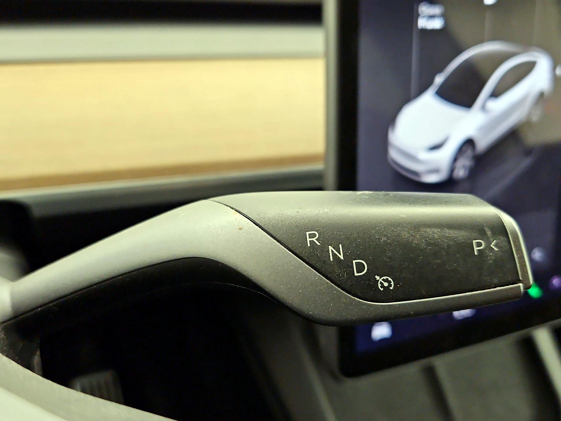 Thumbnail: 2022 Tesla Model Y - 17
