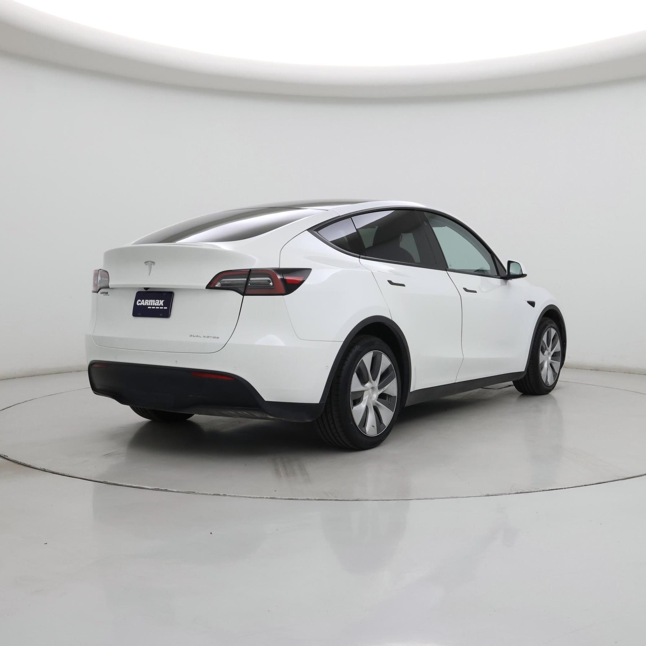 Thumbnail: 2022 Tesla Model Y - 8
