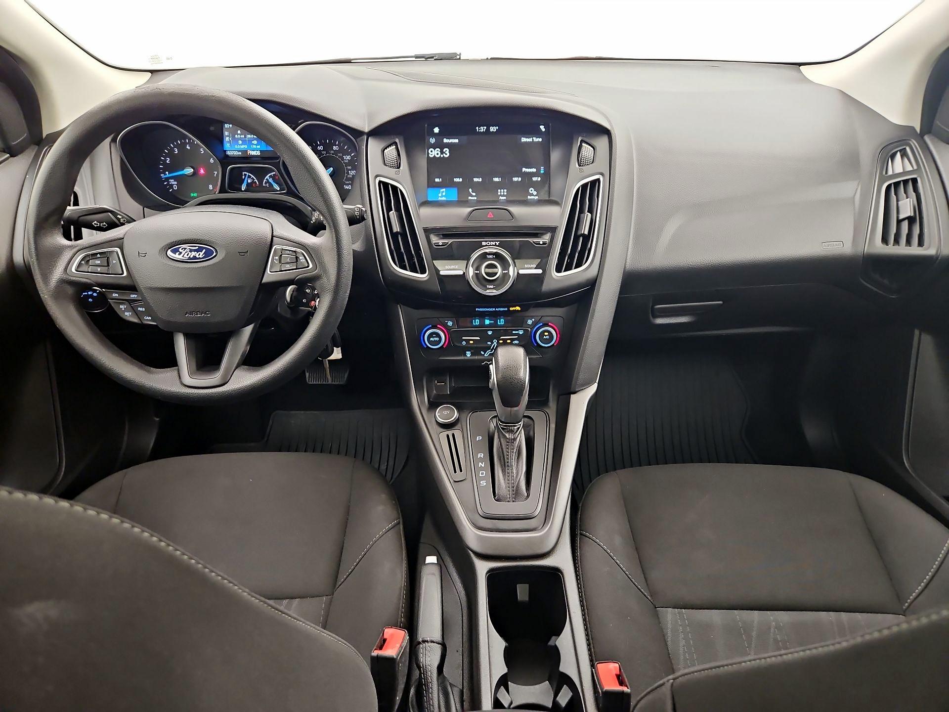 Thumbnail: 2017 Ford Focus - 9