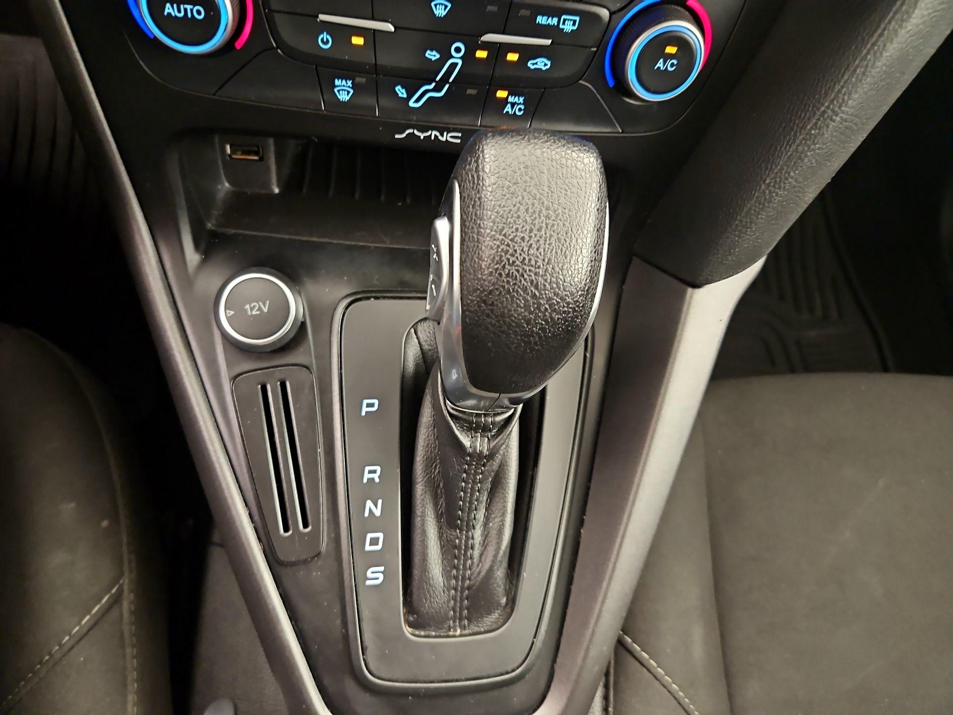 Thumbnail: 2017 Ford Focus - 17