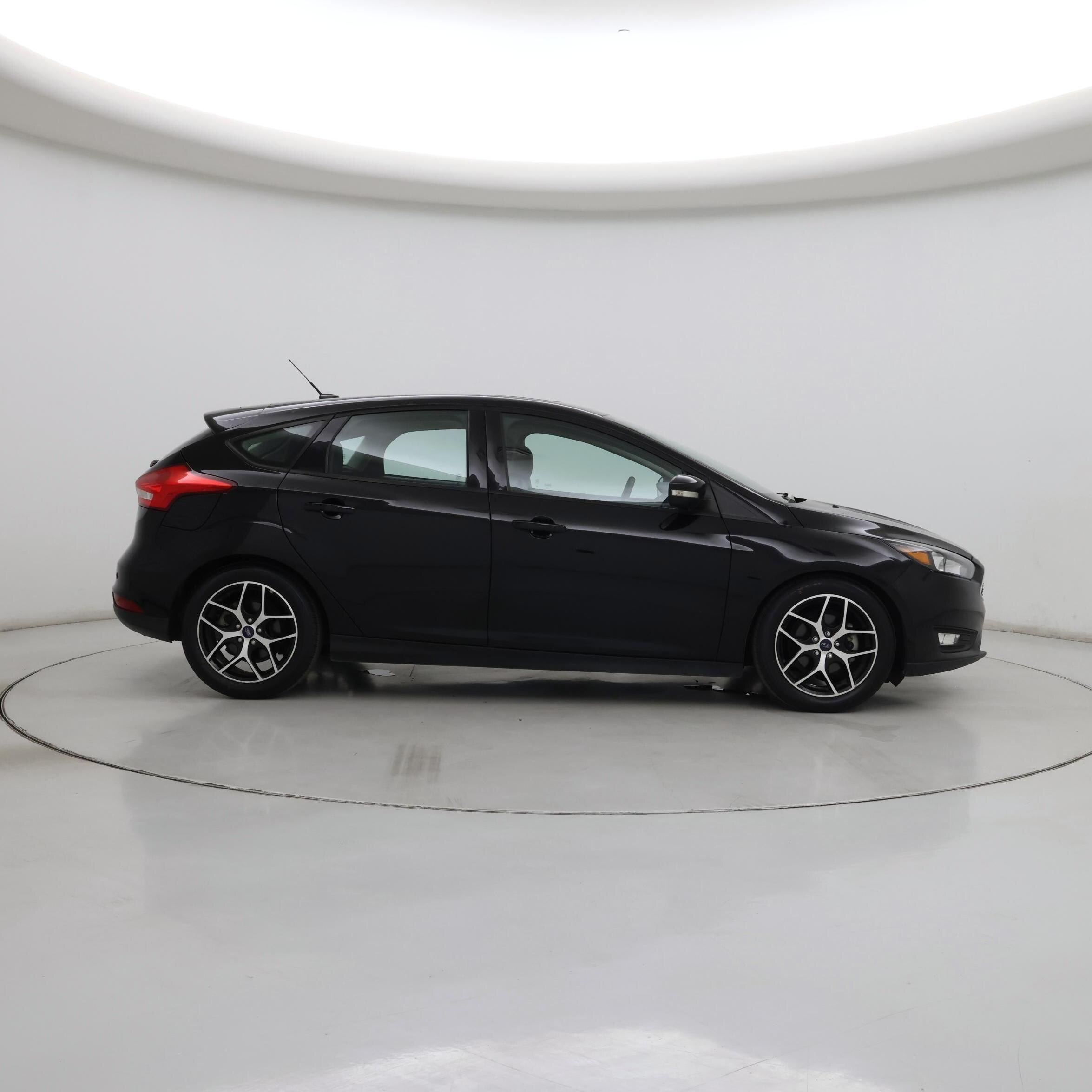 Thumbnail: 2017 Ford Focus - 7