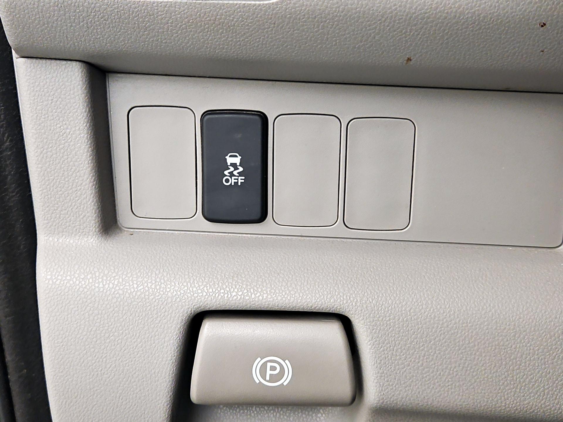 Thumbnail: 2015 Honda Pilot - 13