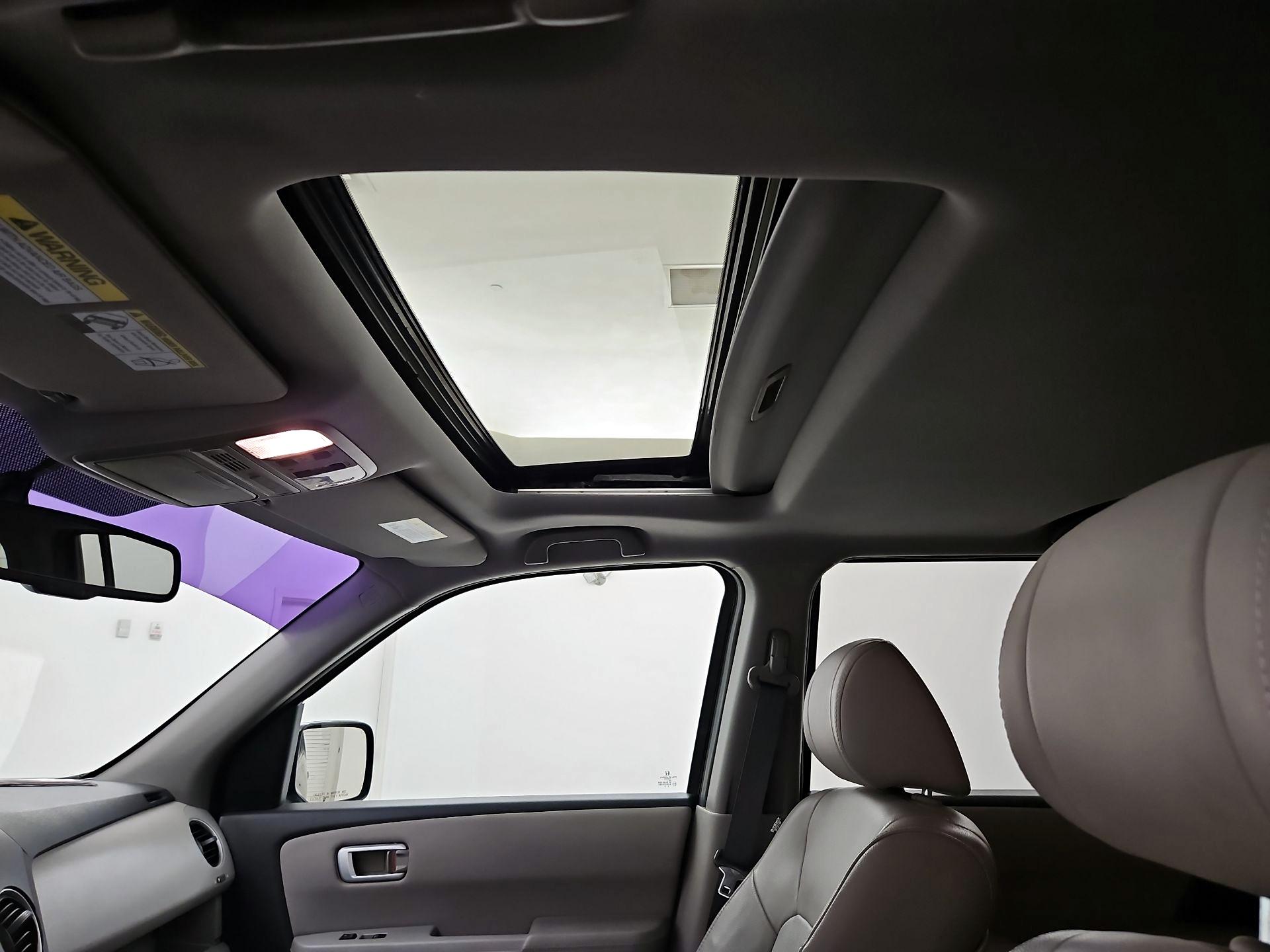 Thumbnail: 2015 Honda Pilot - 19
