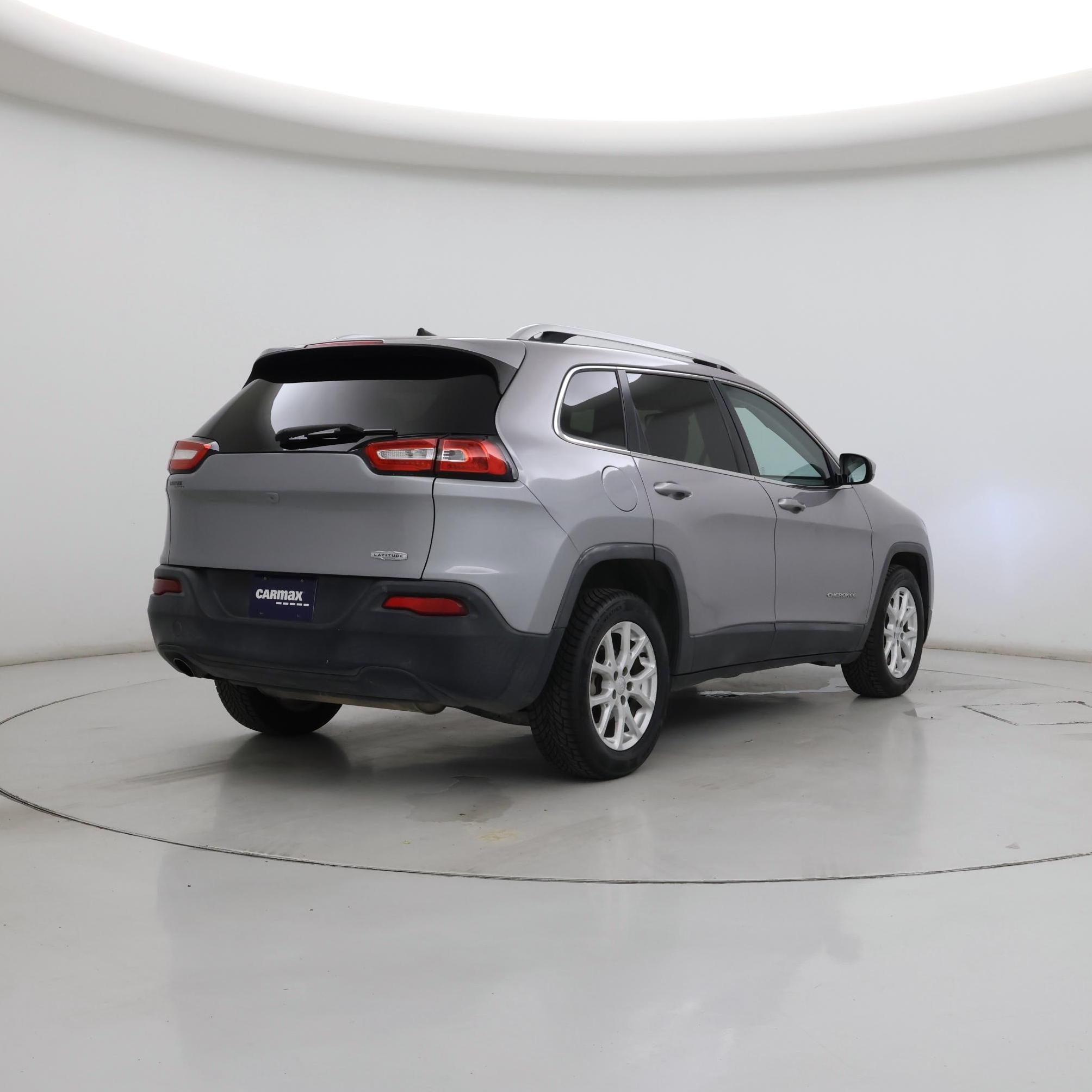 Thumbnail: 2018 Jeep Cherokee - 8